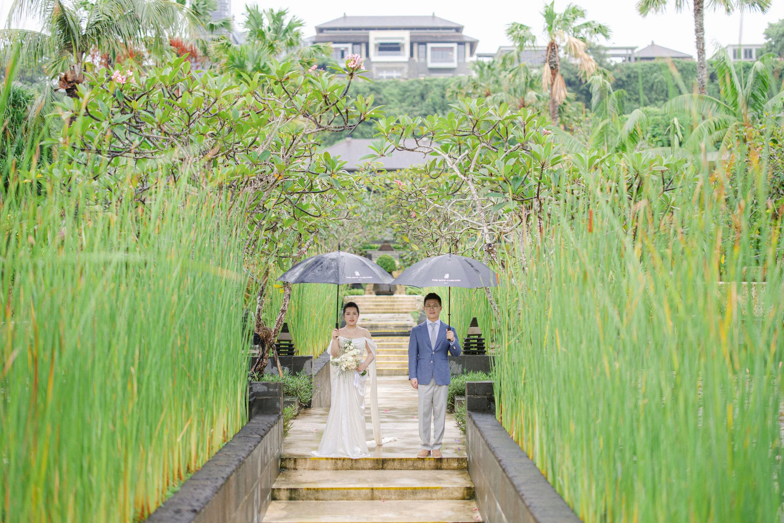 Cui Can & Xu Rui’s Intimate Wedding at Majestic Chapel, The Ritz-Carlton Bali