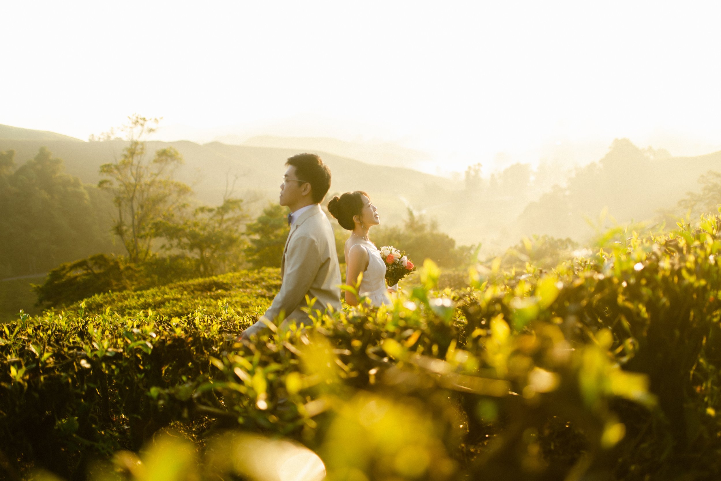 Sunrise in Cameron Highlands painted their pre-wedding with soft golden hues, creating a day full of warmth and happiness.