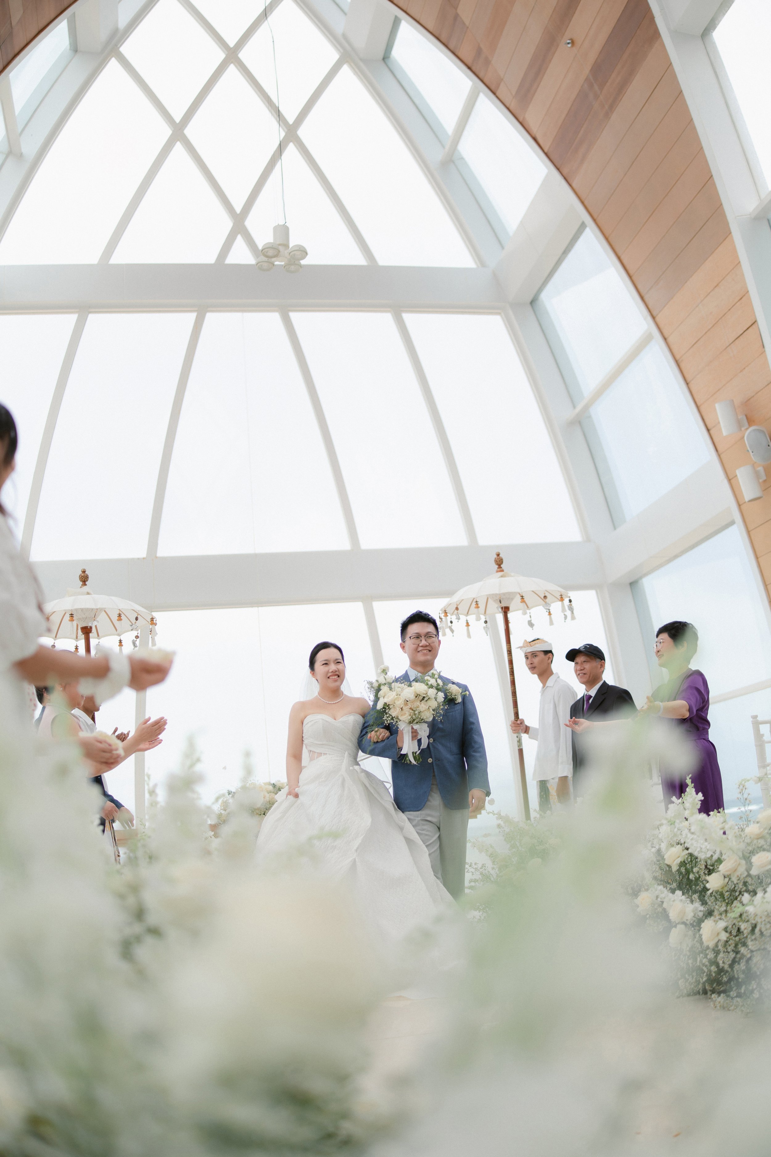 Cui Can & Xu Rui’s Intimate Wedding at Majestic Chapel, The Ritz-Carlton Bali