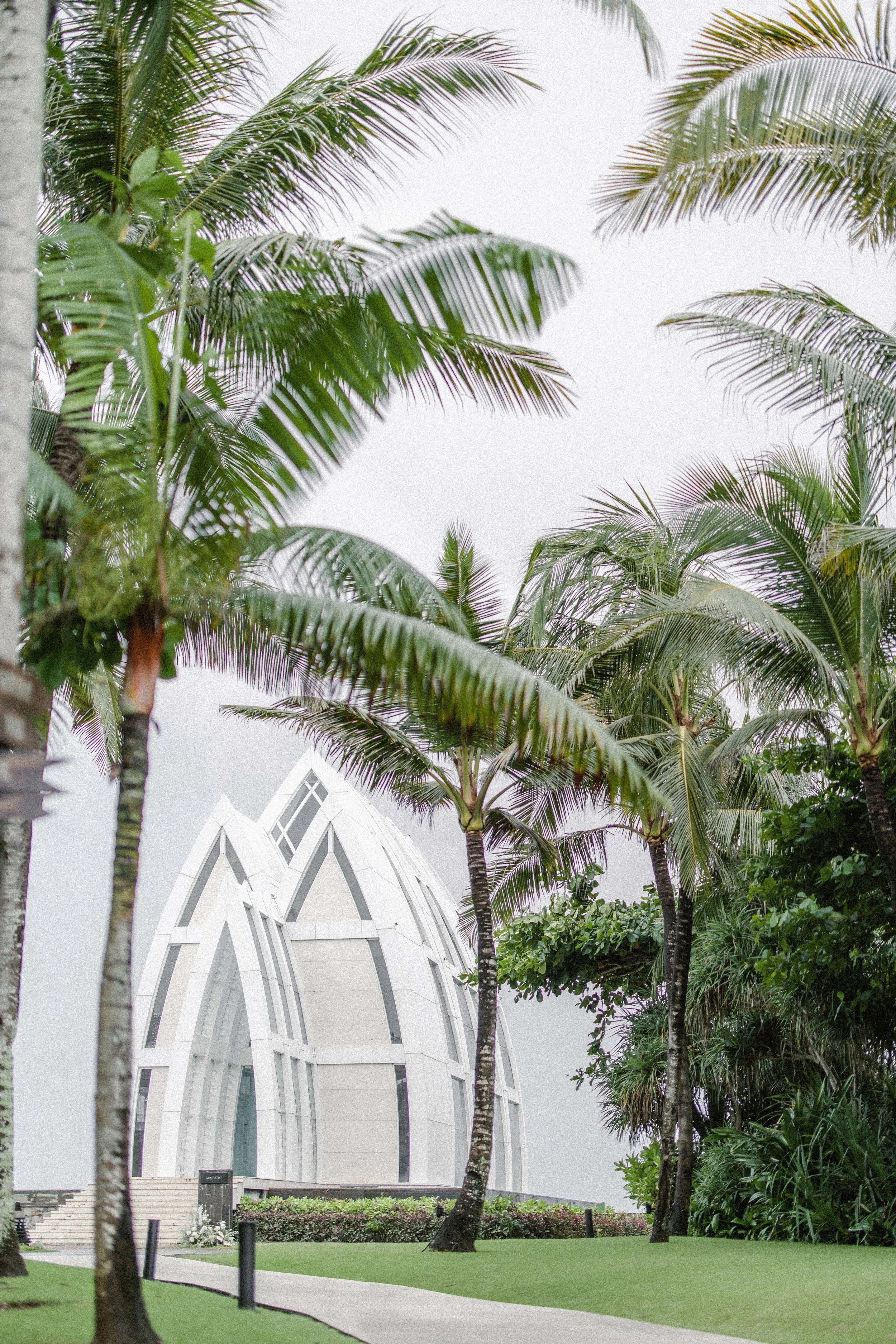 Cui Can & Xu Rui’s Intimate Wedding at Majestic Chapel, The Ritz-Carlton Bali