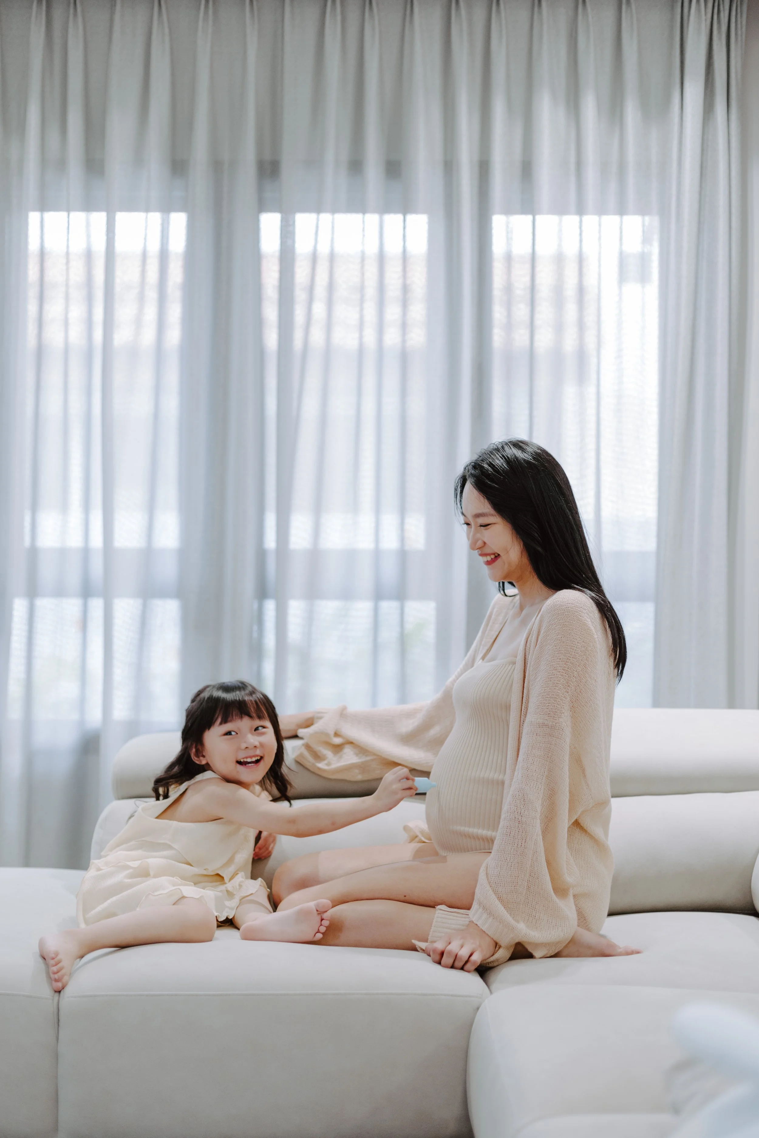 Double the Joy -Twin Maternity shoot-De Yee & Su Fen
