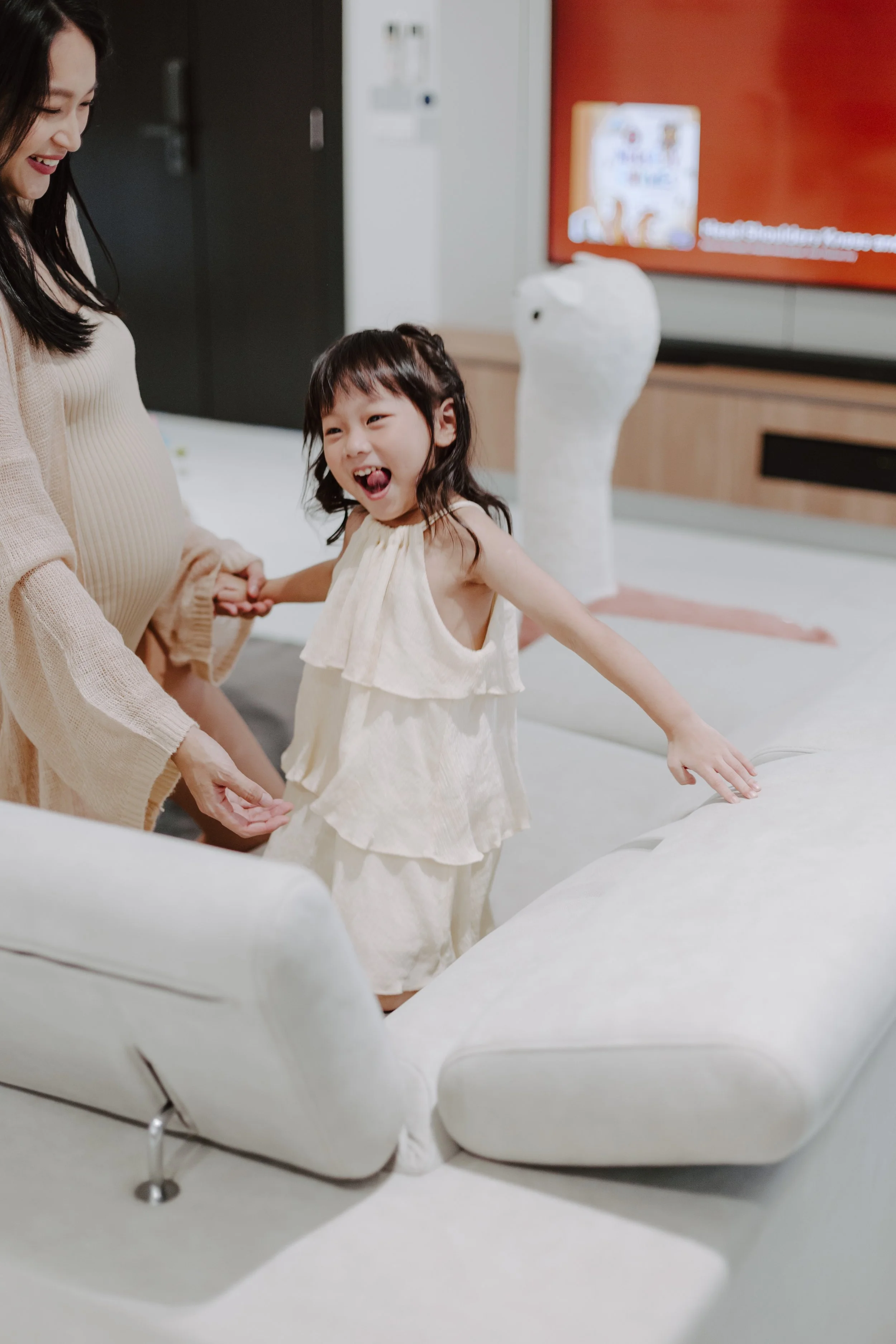 Double the Joy -Twin Maternity shoot-De Yee & Su Fen