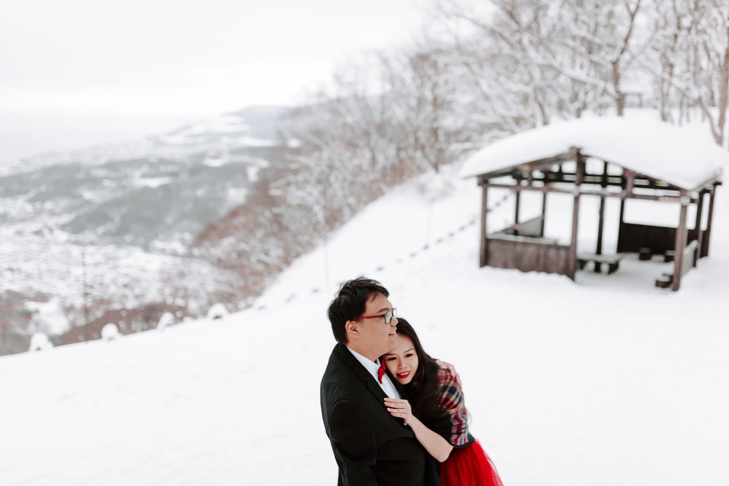 Love and snowflakes. 
Steven & Sandy romantic journey in Hokkaido.