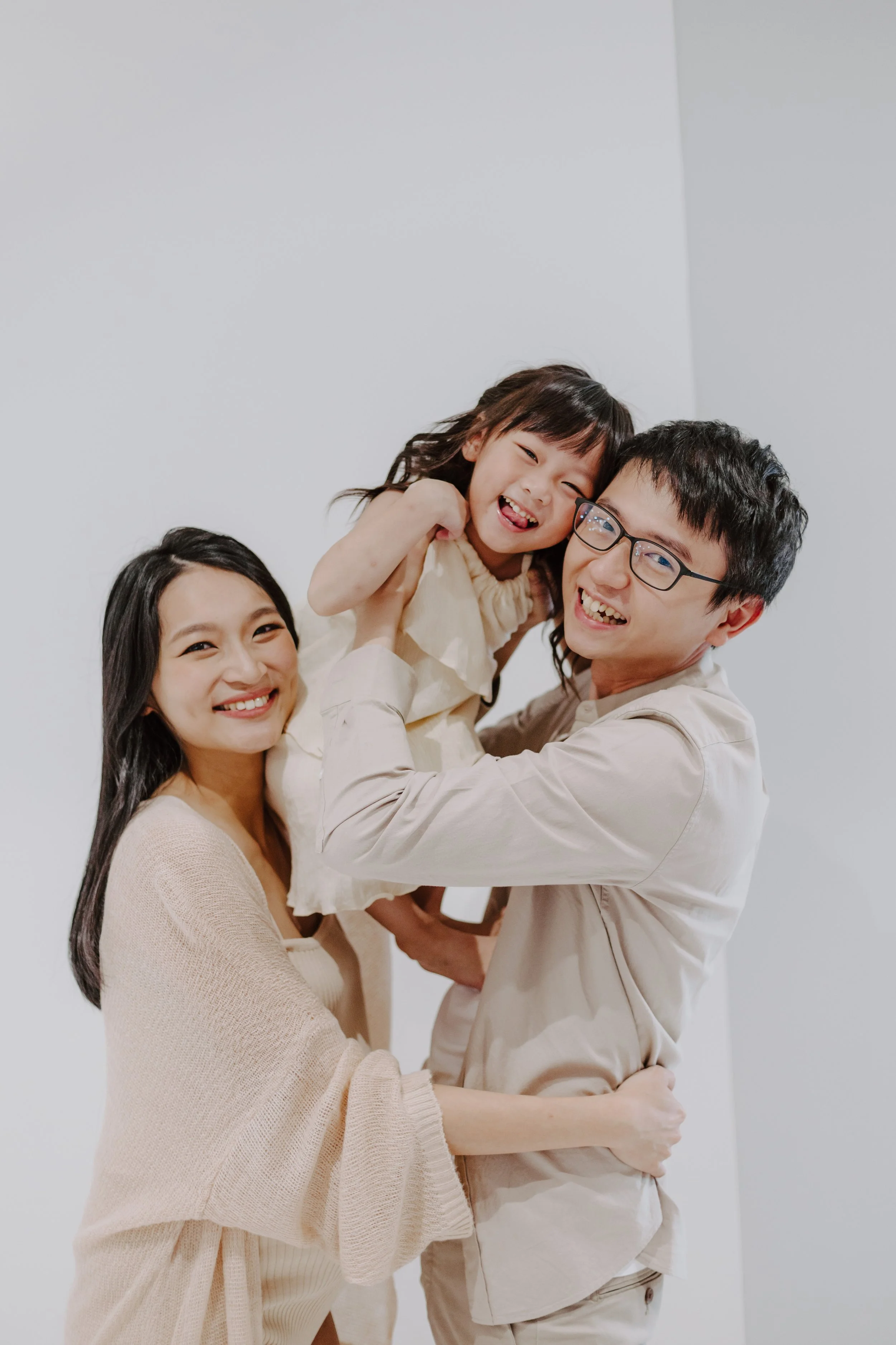 Double the Joy -Twin Maternity shoot-De Yee & Su Fen
