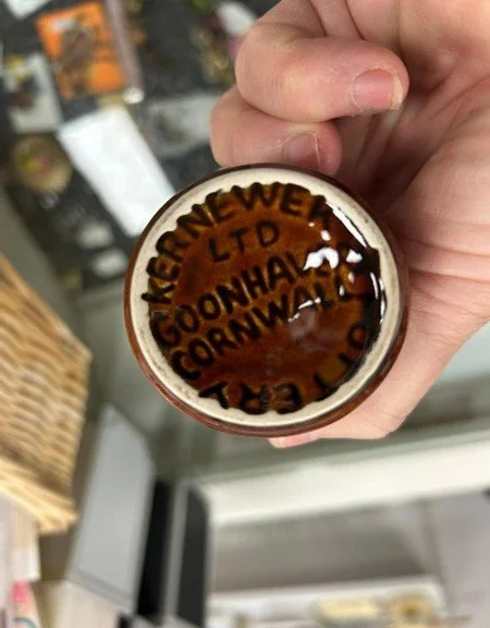 Flower Frog Brown 2.jpg