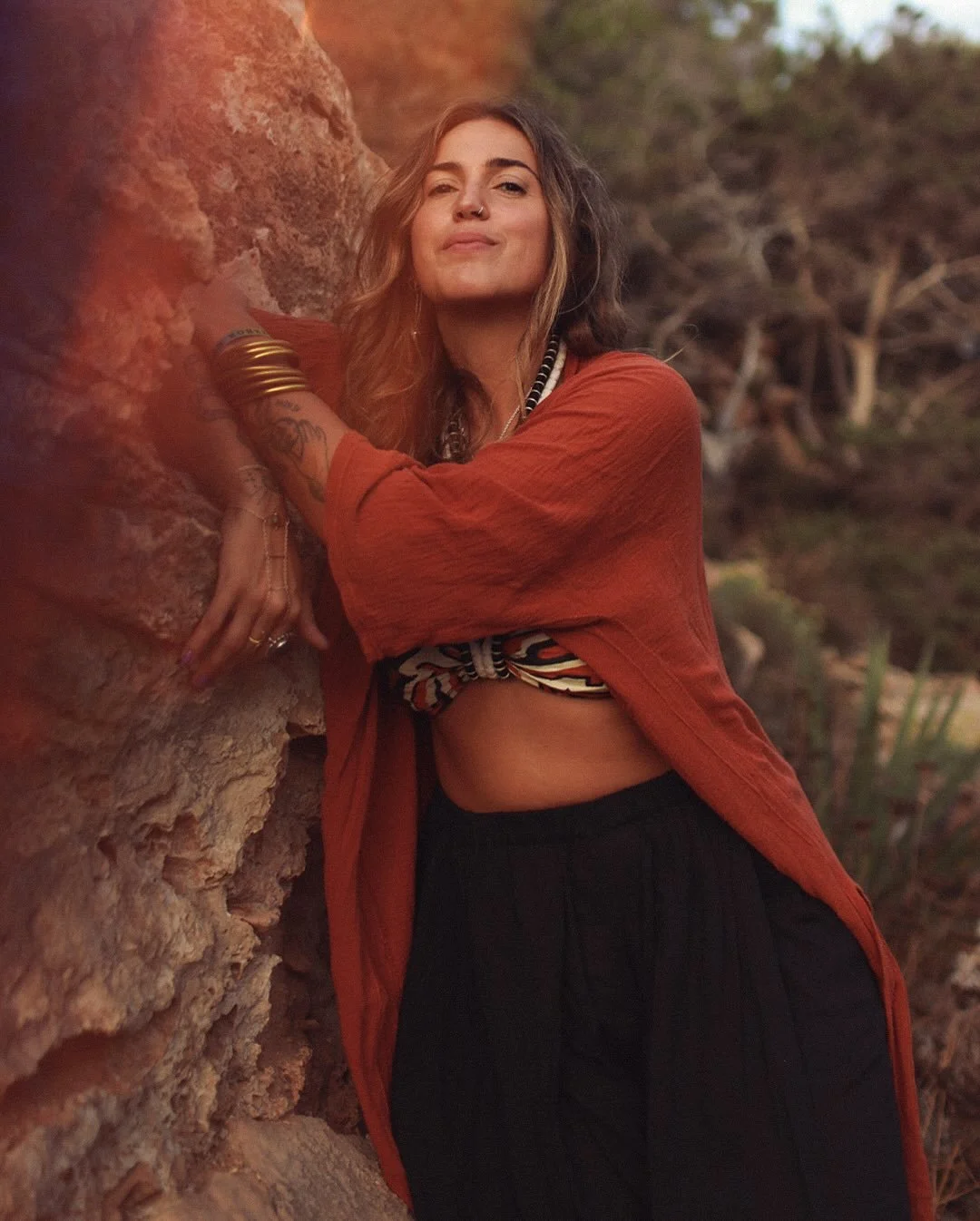 Hi beautiful souls ✨

Inspired by my dear @blancapuebla, I&rsquo;m opening up a little bit about me with you 💜

	1.	I&rsquo;m Portuguese, raised in Ibiza. I moved to this beautiful island when I was 6 and, even though I&rsquo;ve tried to live in dif