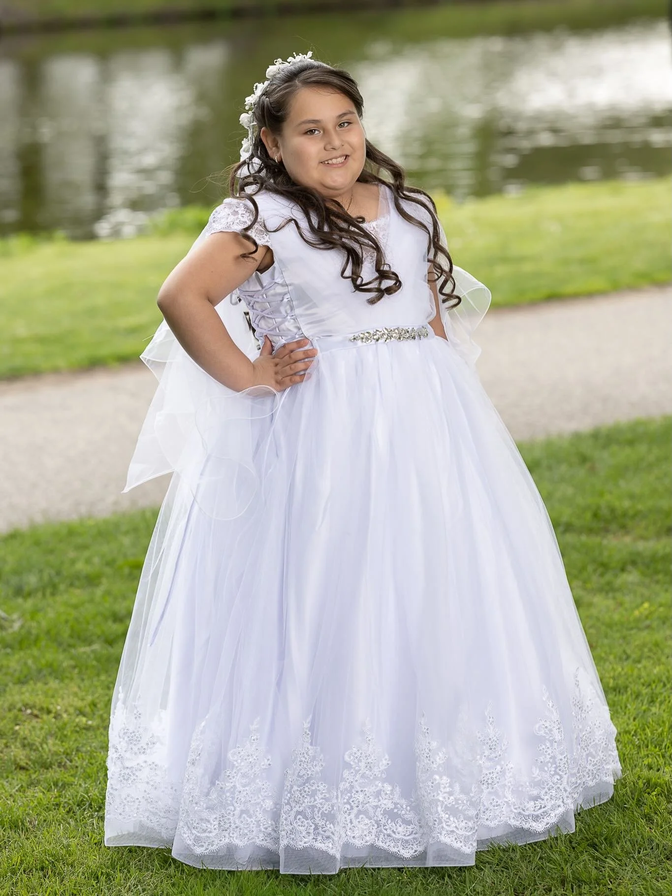 Kamila&rsquo;s communion photo shoot 🌸📸
She looked absolutely beautiful in her white dress. This sweet young girl was very excited to do a quick one-hour session for her upcoming communion at Third Ward Park &mdash; such a beautiful park as always.