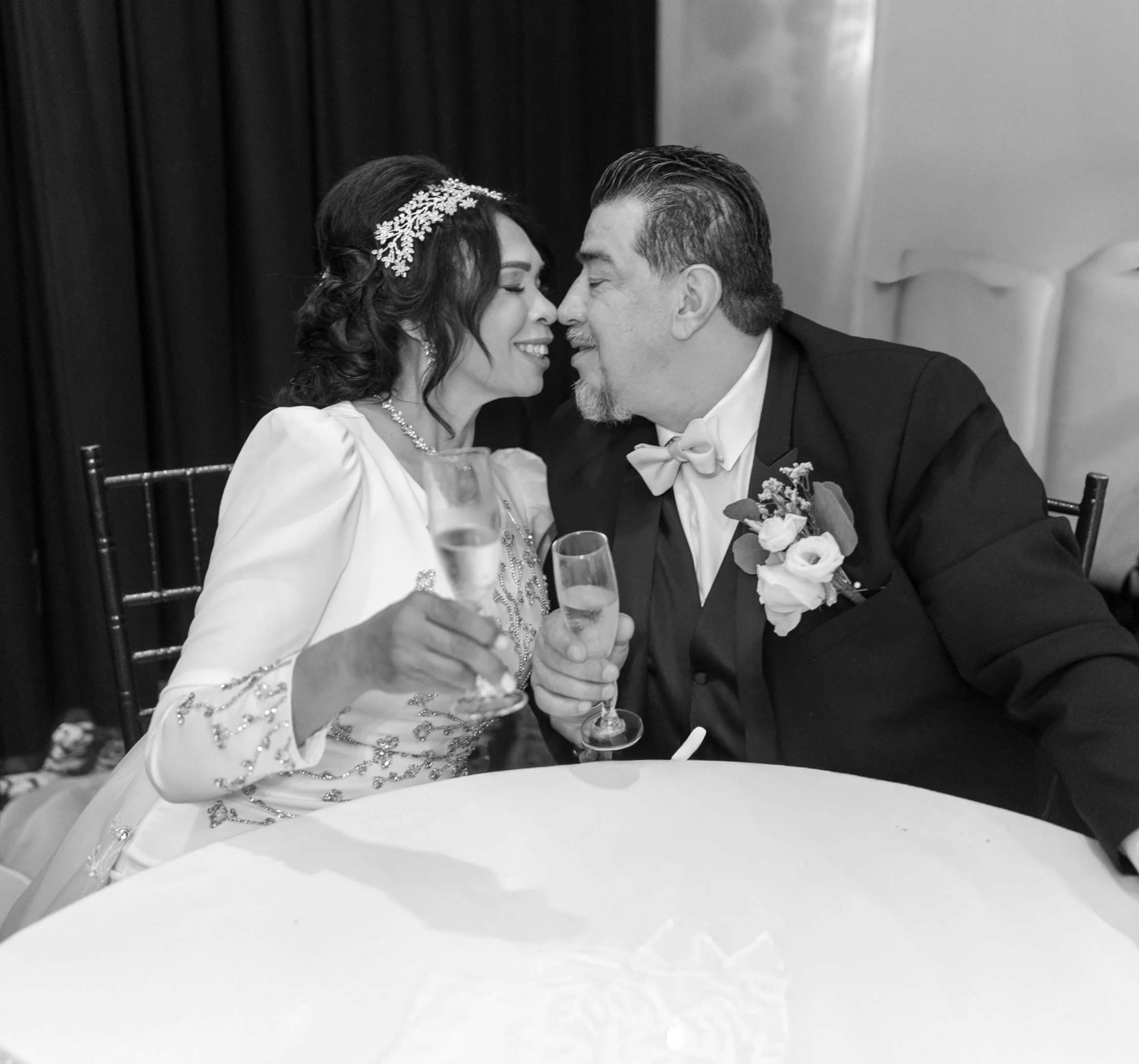 Congratulations to Fernando &amp; Gisela on your beautiful wedding! 💍❤️
It was an absolute pleasure capturing your special day at the beautiful Fiesta. Surrounded by the love of family and friends, your celebration was filled with unforgettable mome