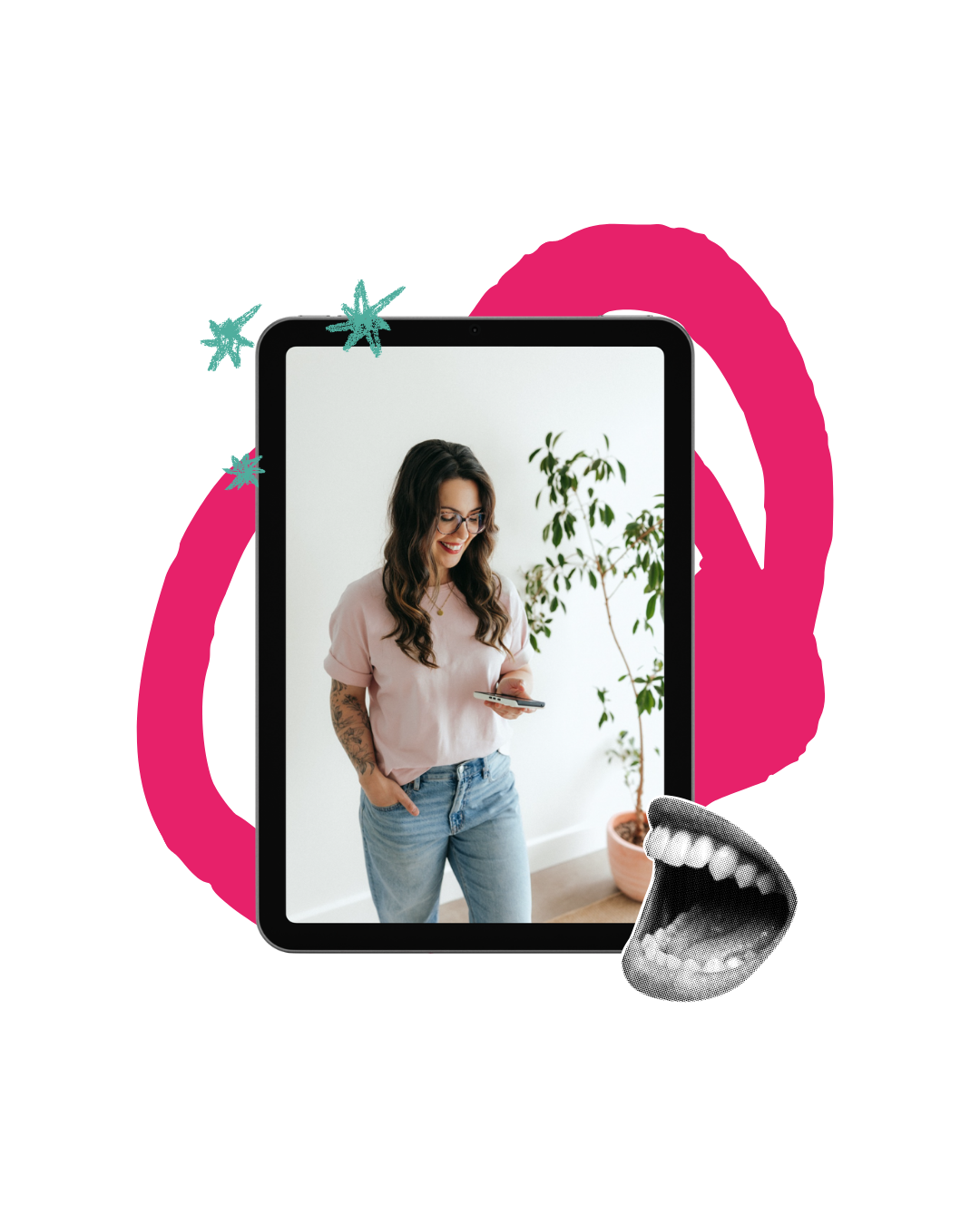 Une femme souriante, portant des lunettes et une robe noire, se tient avec un clavier de musique électronique au niveau de la taille, faisant un signe de la main, dans une image capturée dans un téléphone. L'image comporte également des éléments graphiques du style pop-art, notamment une bouche ouverte stylisée en noir et blanc.