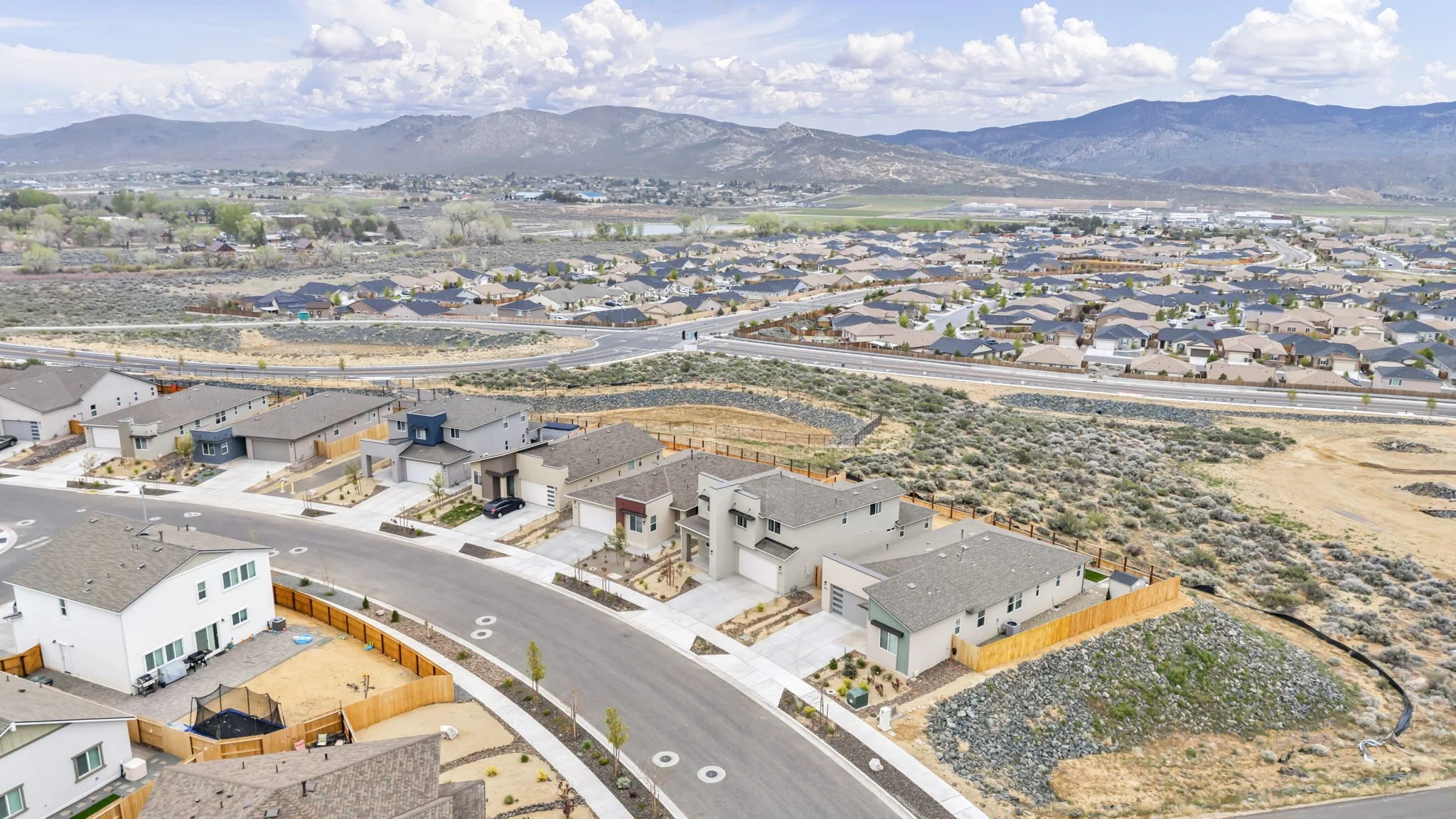 arson City Nevada real estate market — selling a home with a top local realtor Lisa Williams The A Team