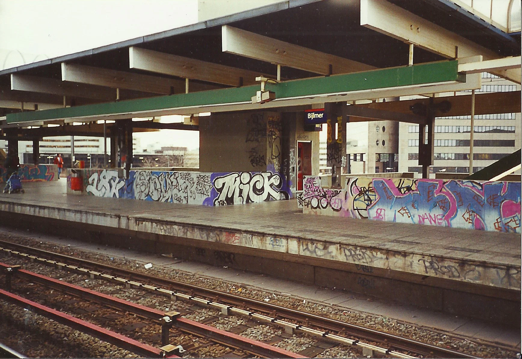 Bijlmerstation1999.jpg