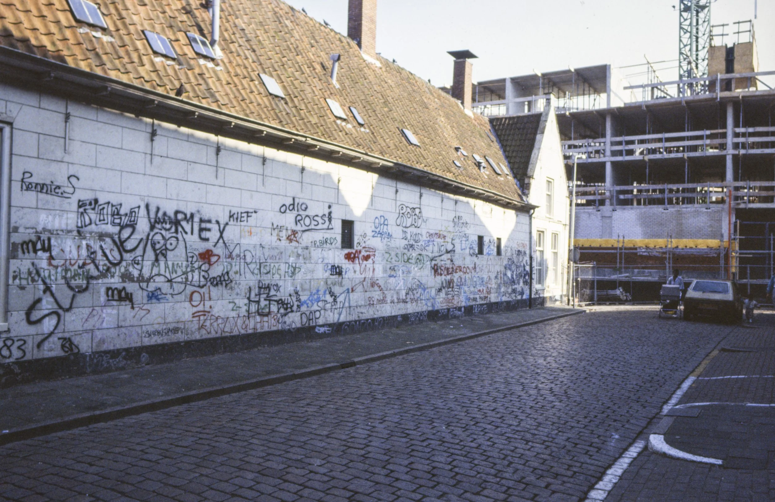 One of my first tags: in white on the black bottom strip of the Pepergasthuis, Groningen 1984
