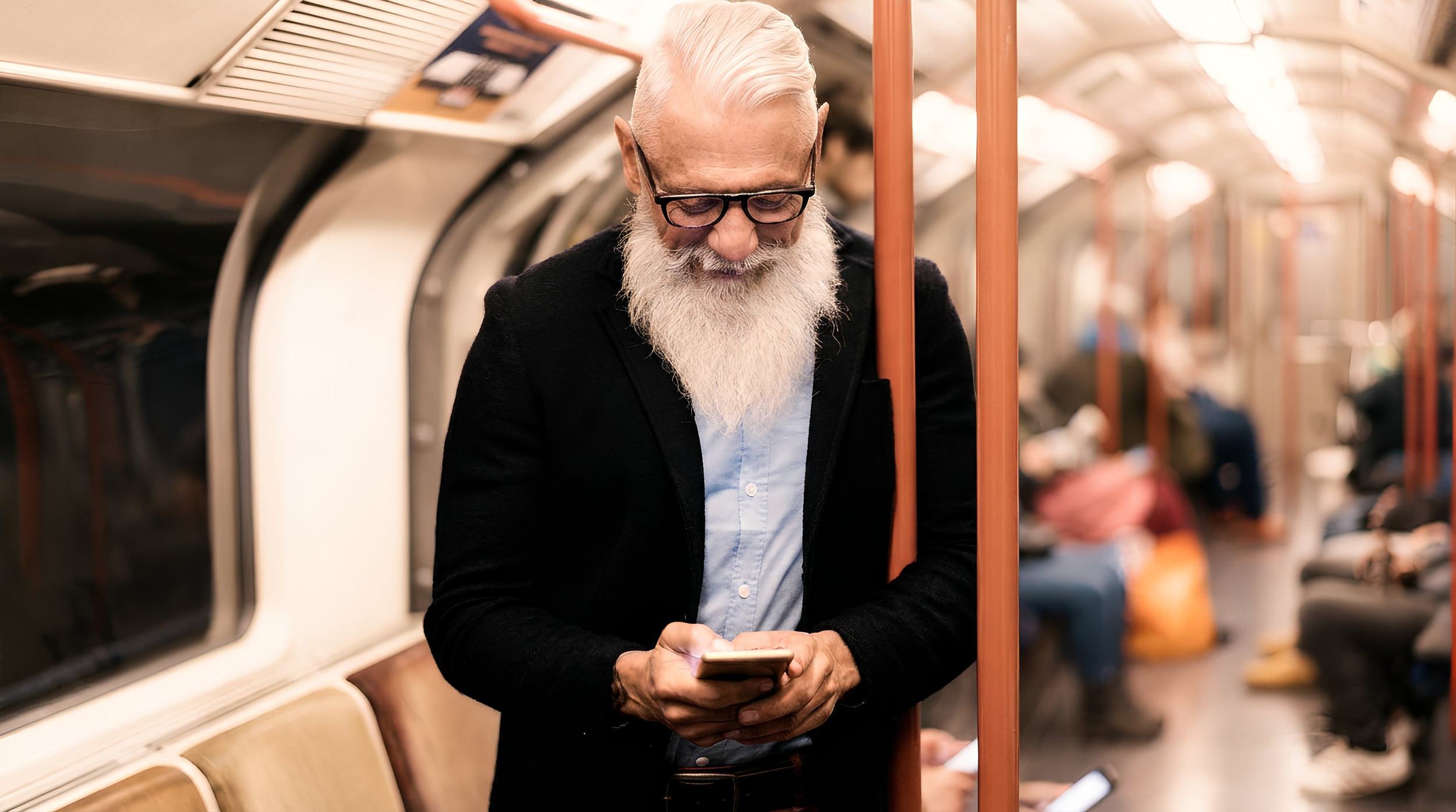 “Hi Max, was sind heute   die top Nachrichten?”