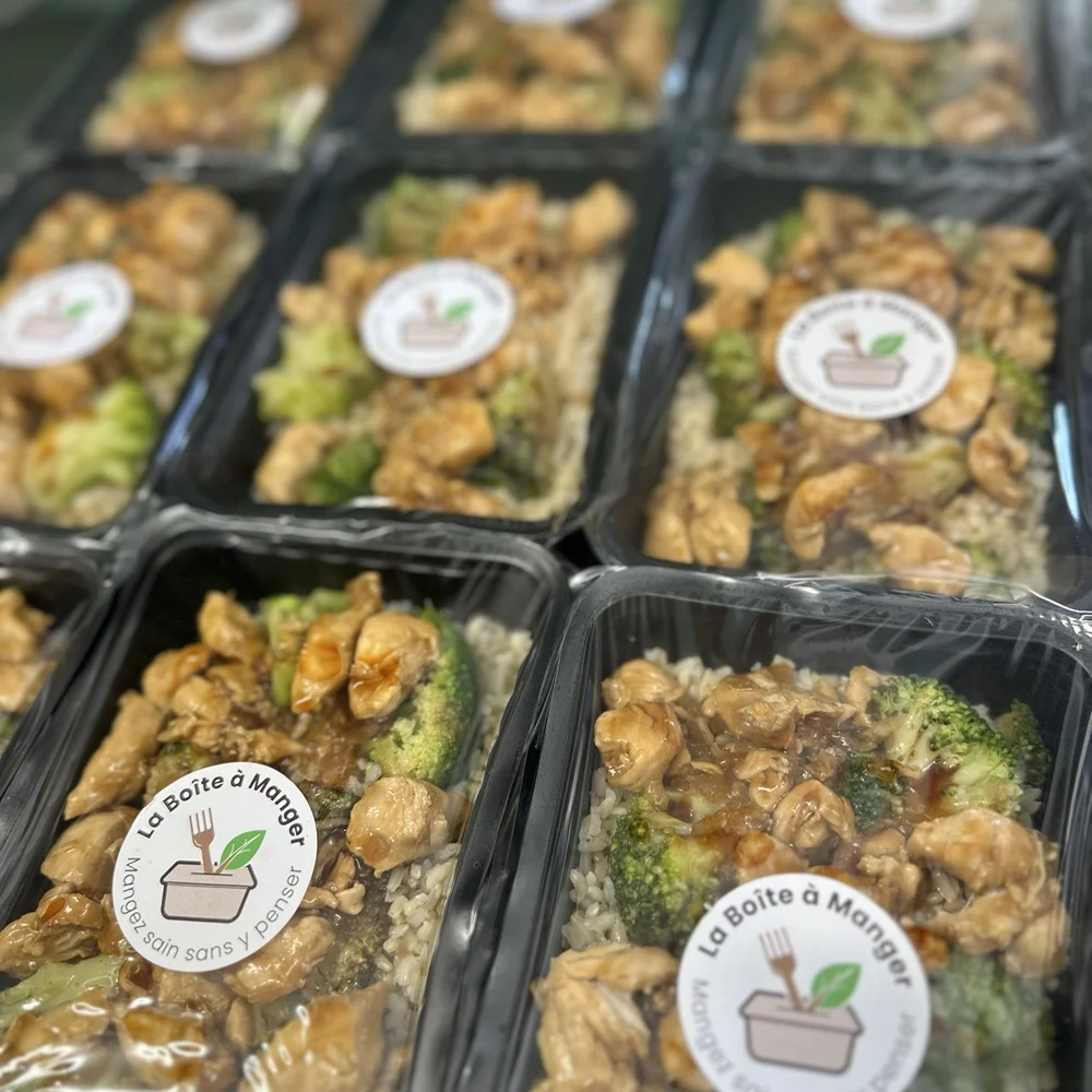 Plats La Boîte à Manger étiquetés, prêts à être livrés