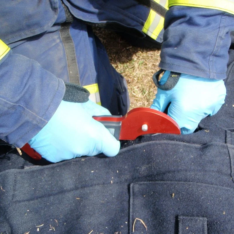 S-CUT-501-cut-through-firefighters-protection-clothes_preview-800x800.jpeg