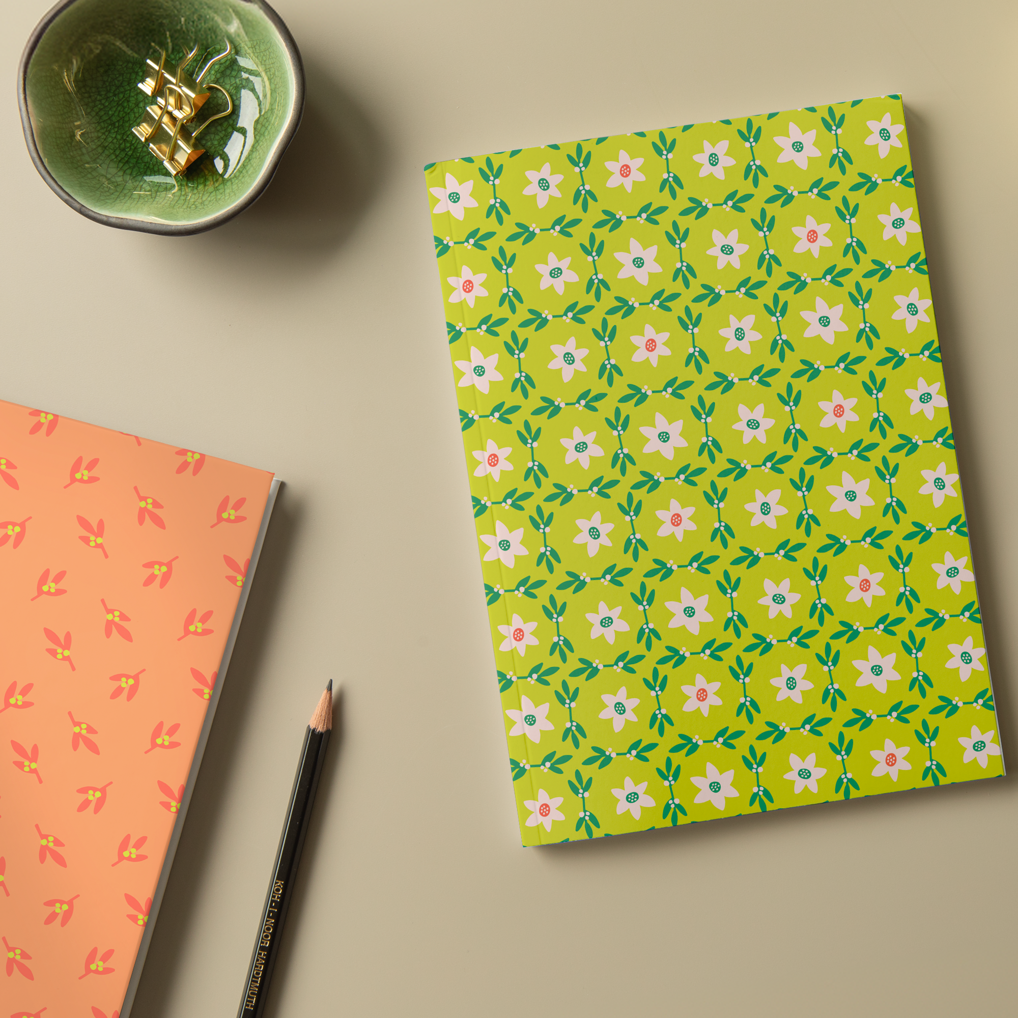 jesshamilton-festiveflourish-mocks-notebooks.png