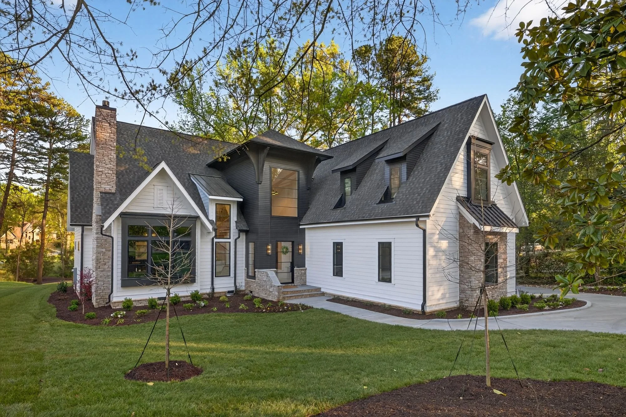 1209 Meadowood Ln, Charlotte-2.jpg