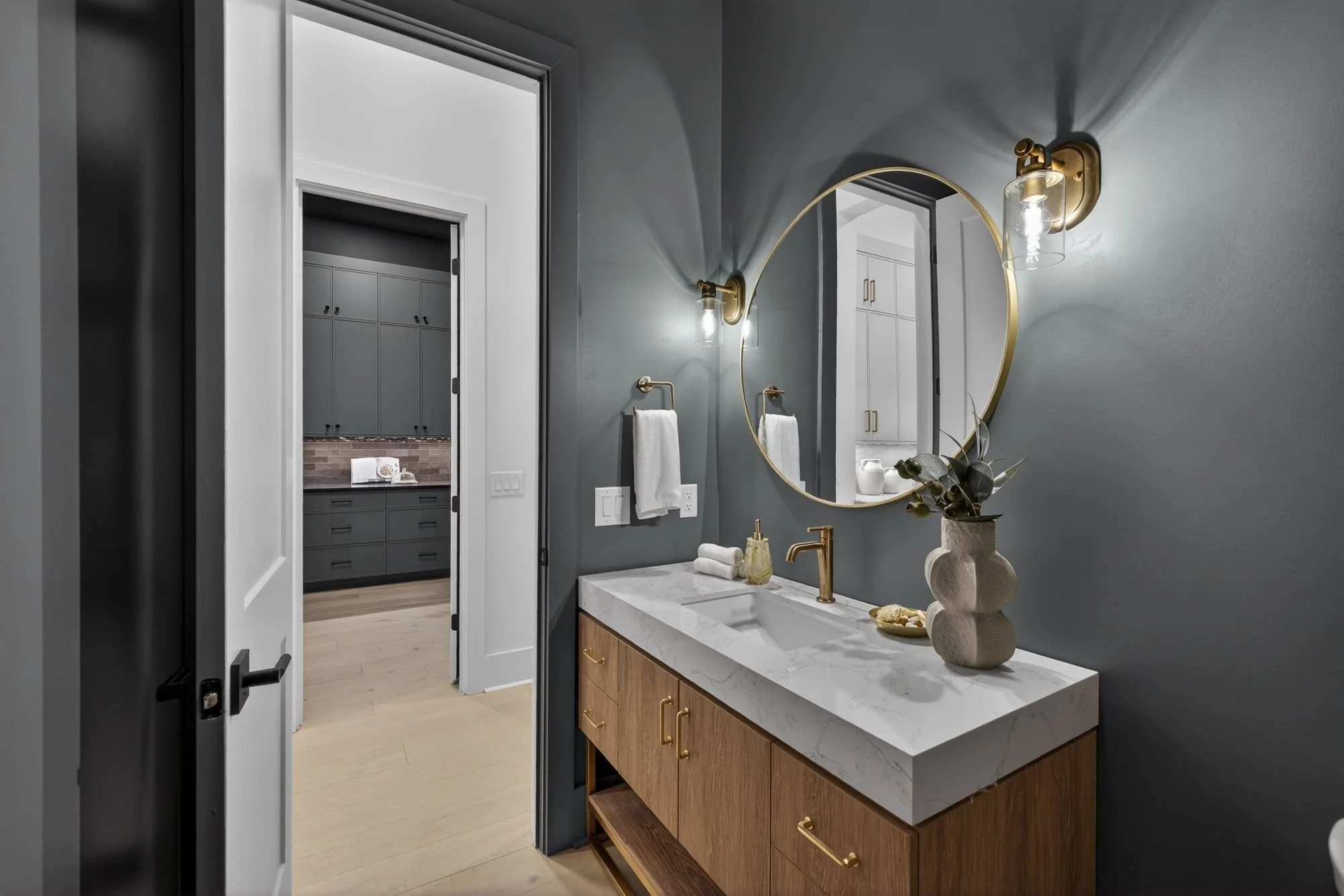 1209 Meadowood Ln, Charlotte-25.jpg