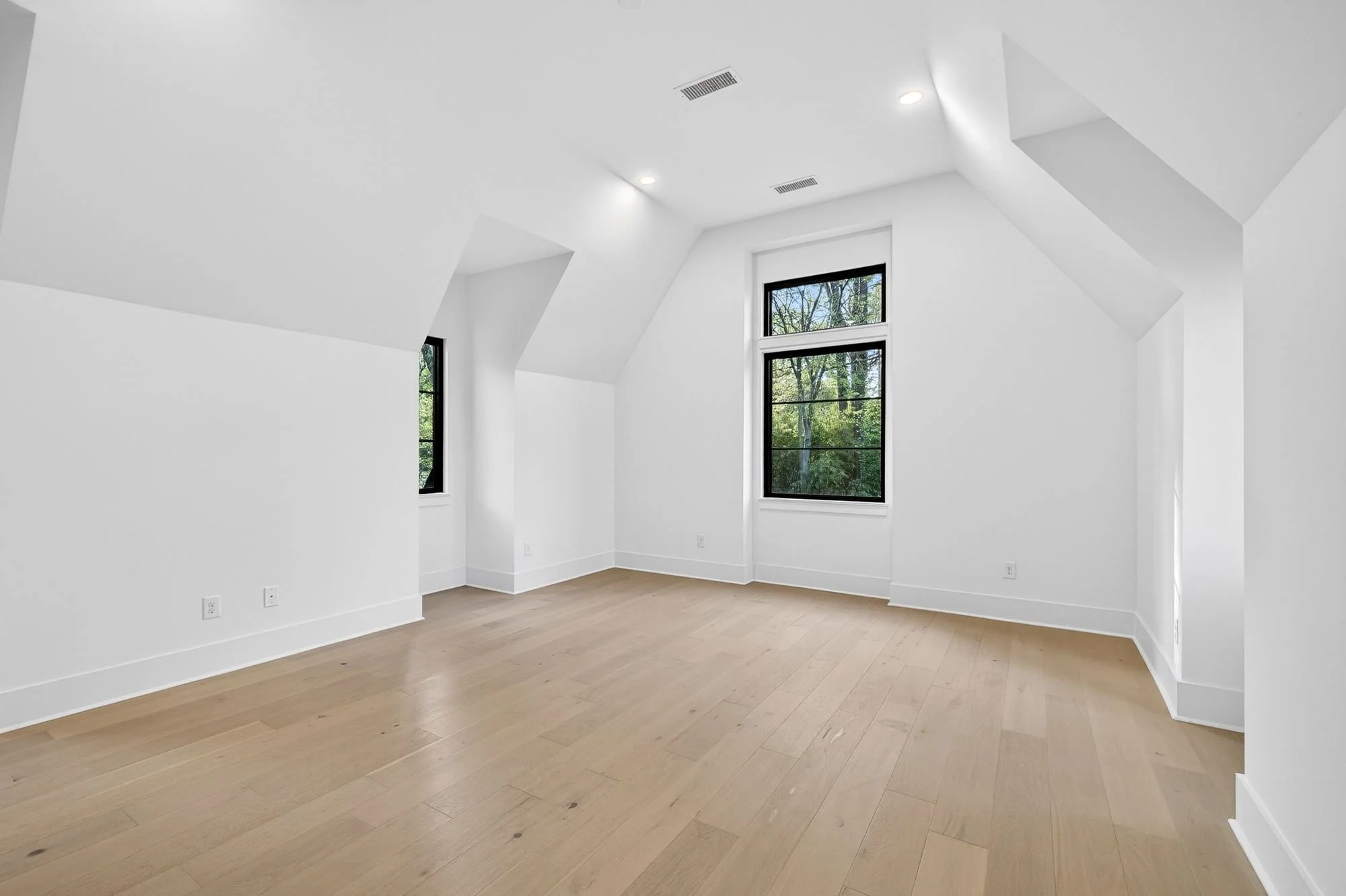 1209 Meadowood Ln, Charlotte-44.jpg