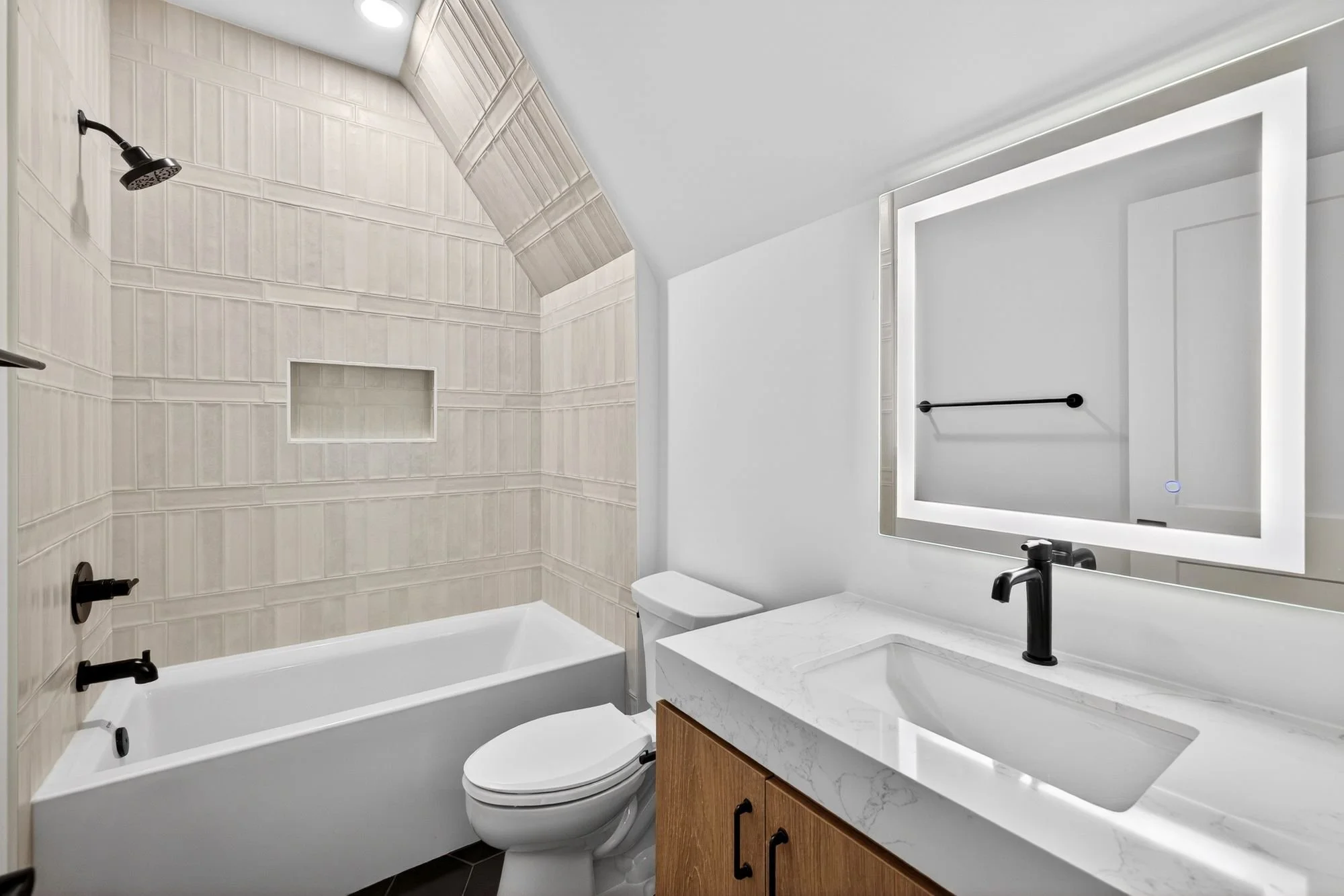 1209 Meadowood Ln, Charlotte-36.jpg