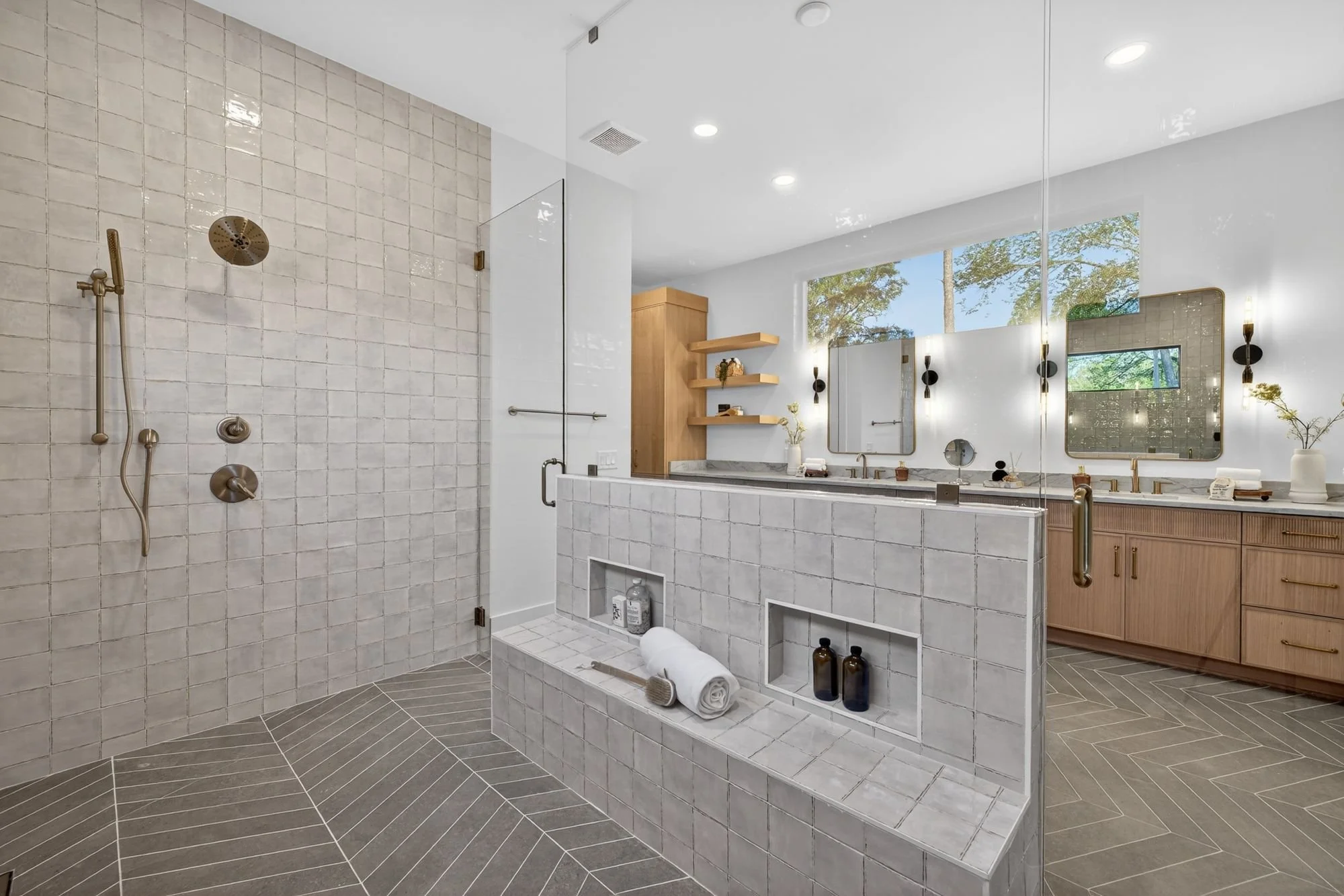 1209 Meadowood Ln, Charlotte-33.jpg