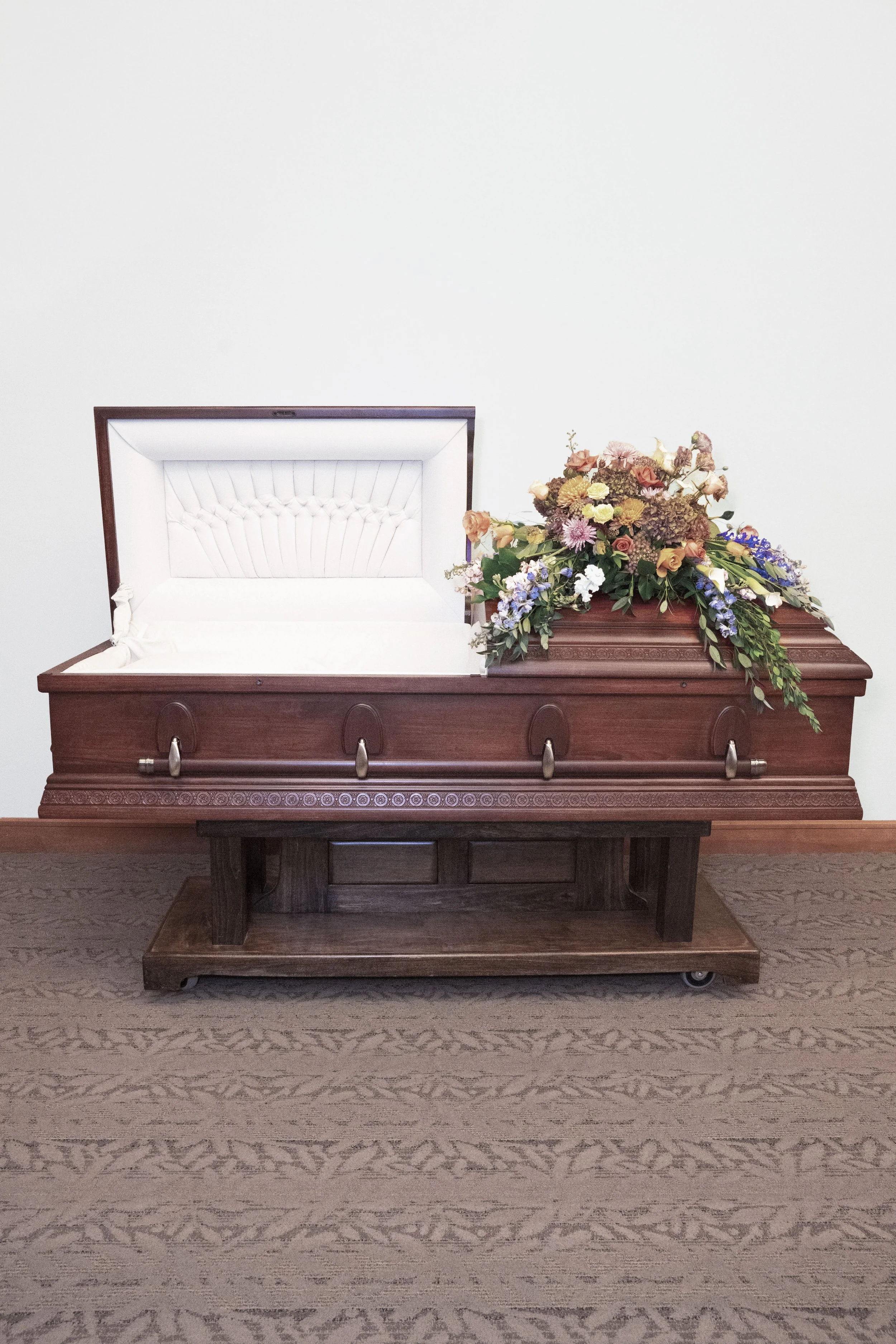 HRG-Funeral 3-3_1.JPG
