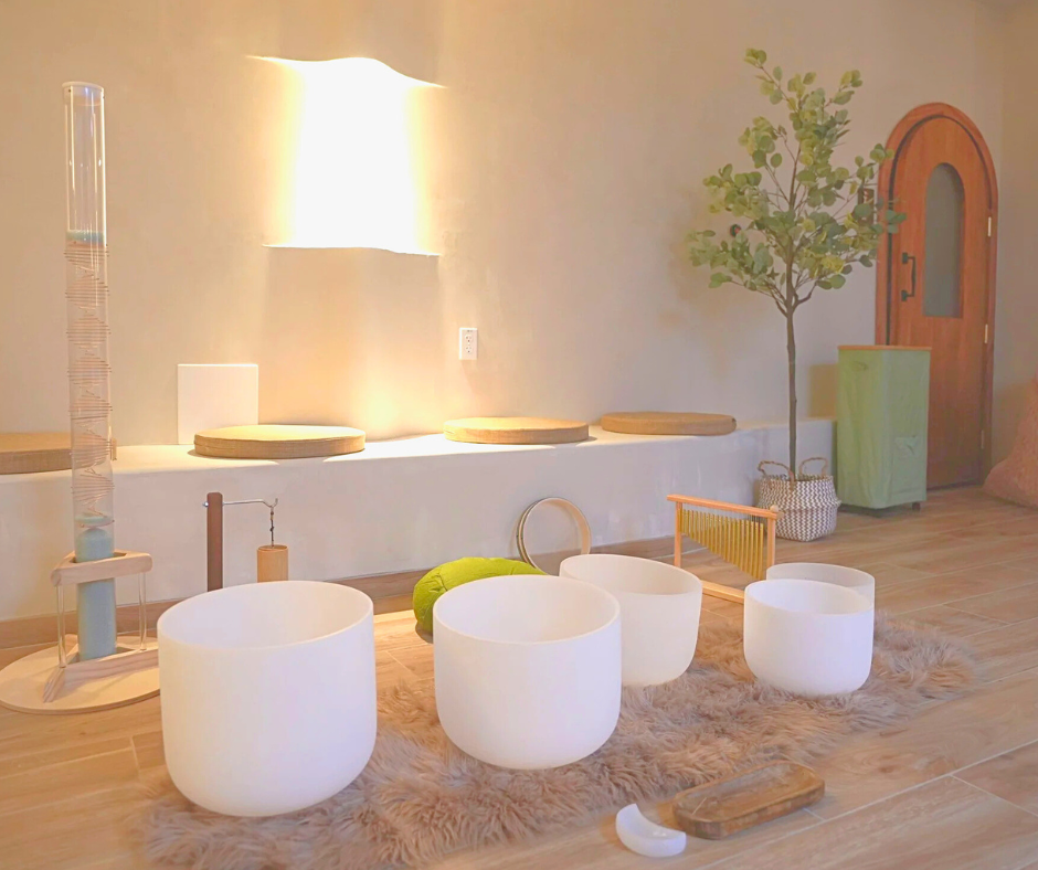 crystal singing bowls, sound bath therapy, vibrational sound healing, meditation tools, relaxation therapy instruments