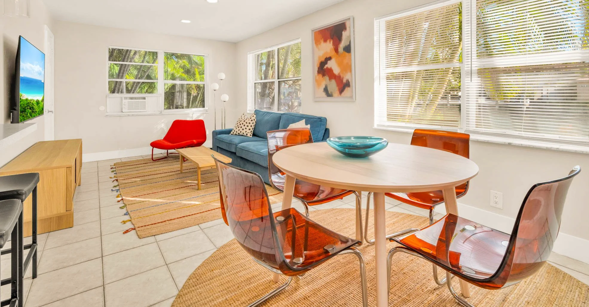 one bedroom waterfront apartment Oakland Park airbnb