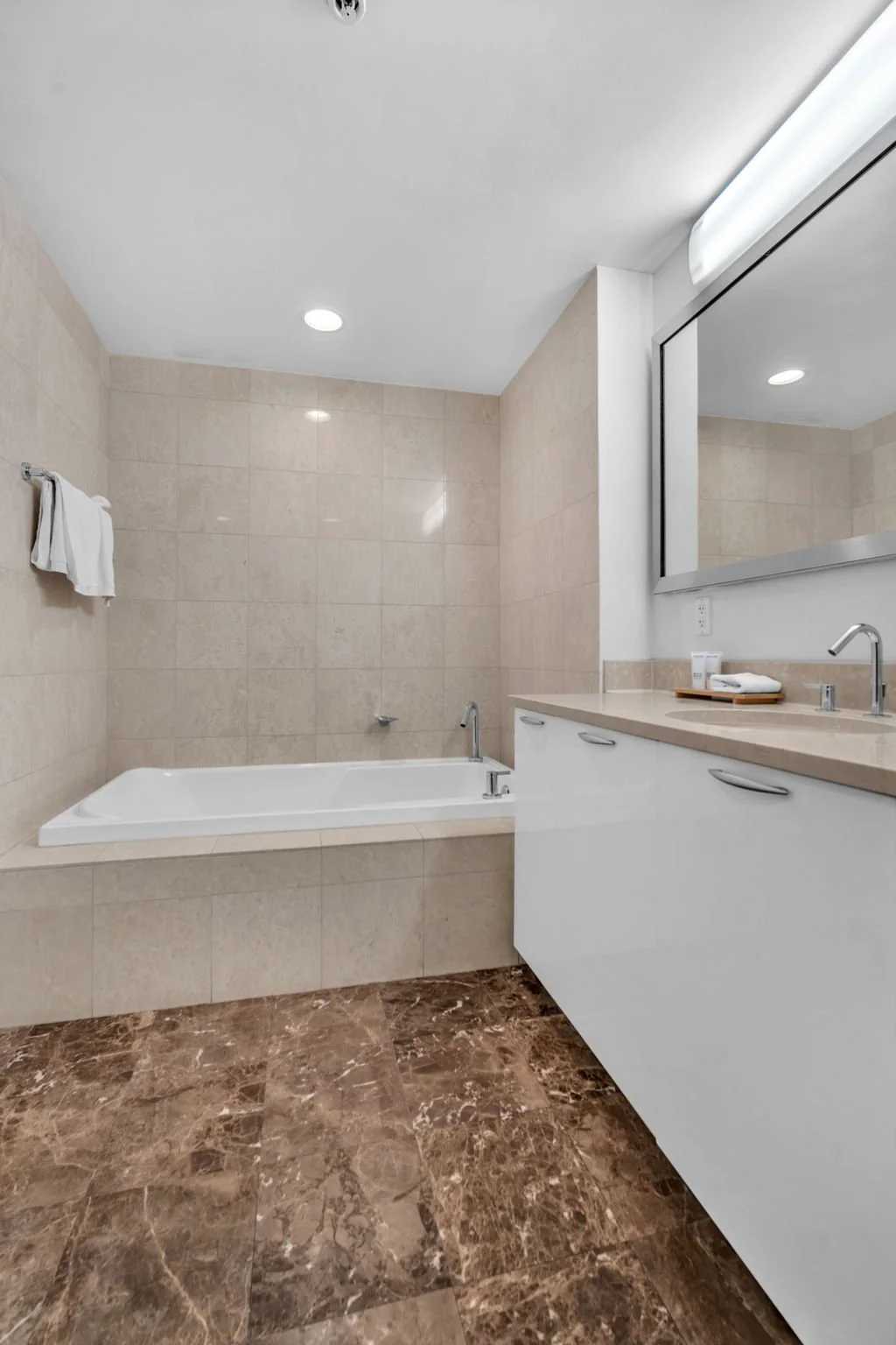15-web-or-mls-DSC06275.jpg