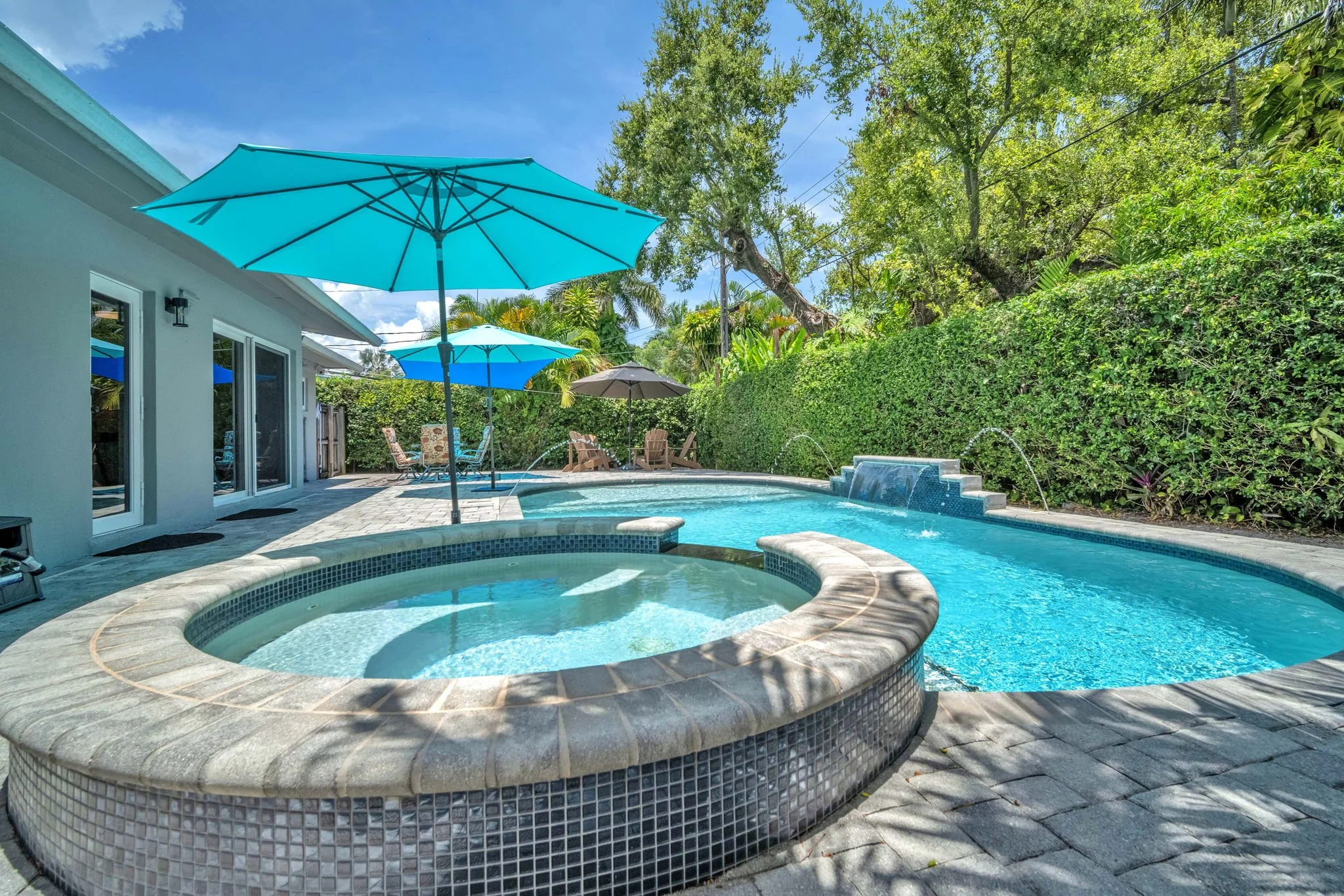 wilton manors mid century pool home airbnb jacuzzi