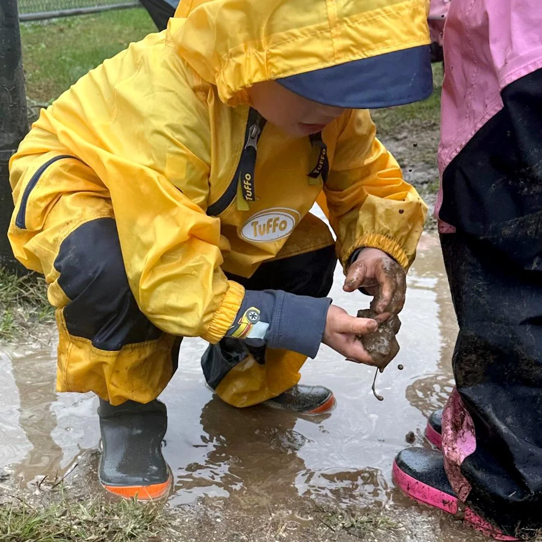 muddy-hands.jpg