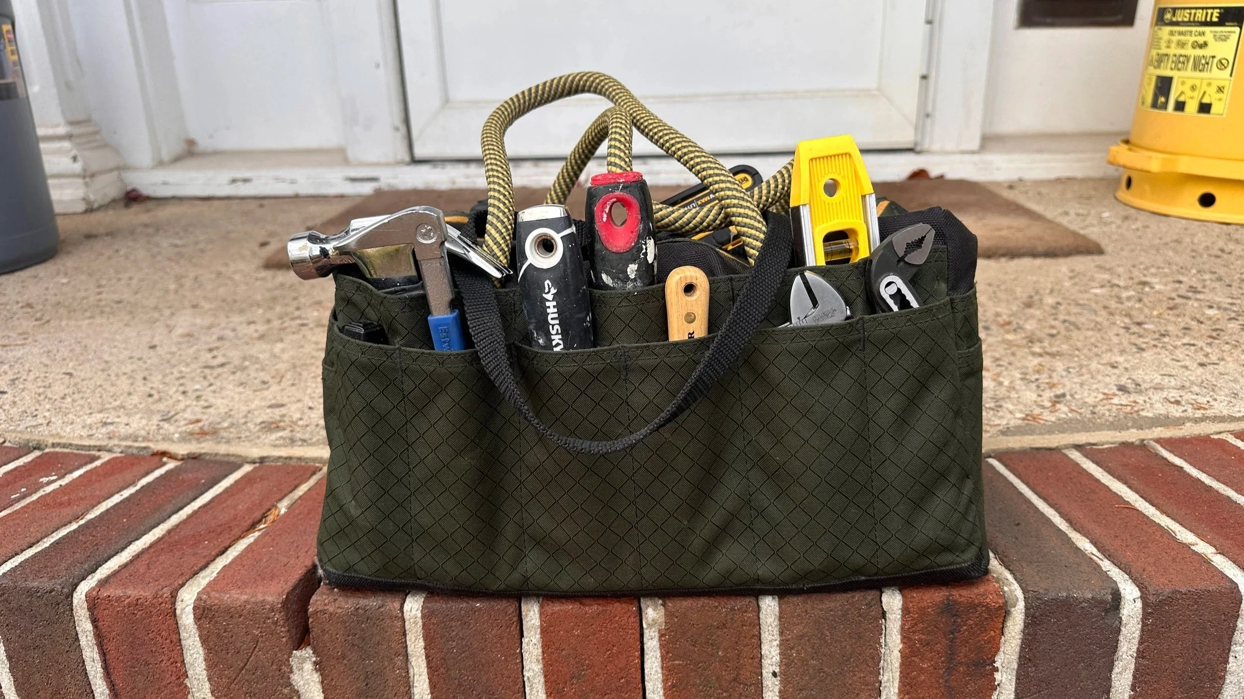 MaplecrestHandyman_Toolbag.jpg