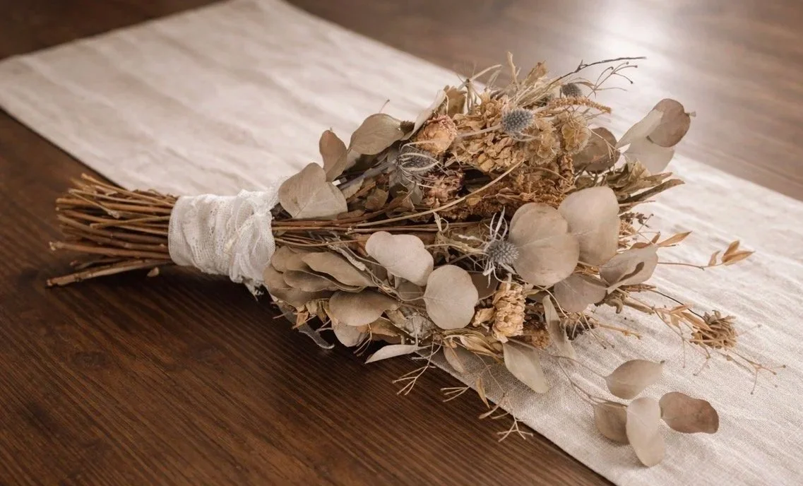 How to Preserve Wedding Flowers: A Step-by-Step Guide