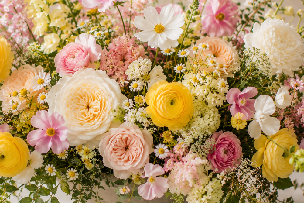 12 Cincinnati Florists &amp; Designers Known for Beautiful Wedding Flowers