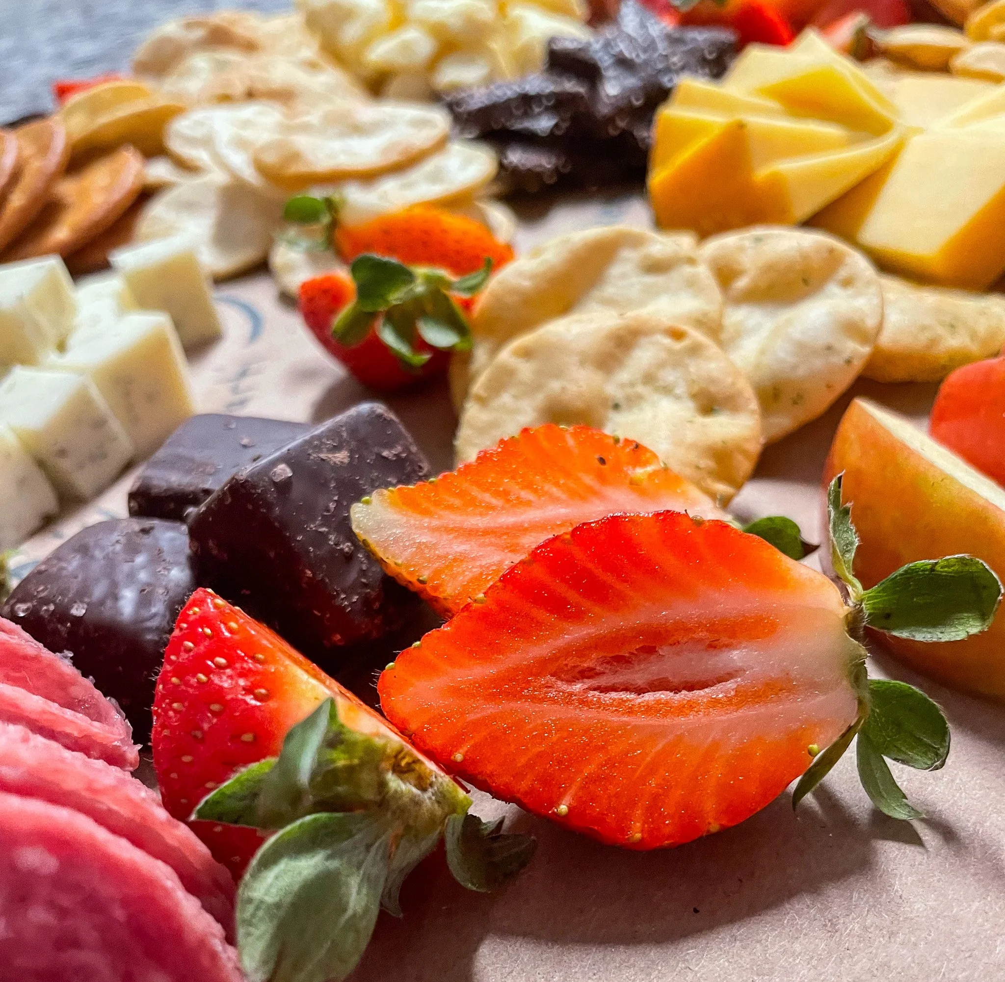 Dill Havarti and crackers