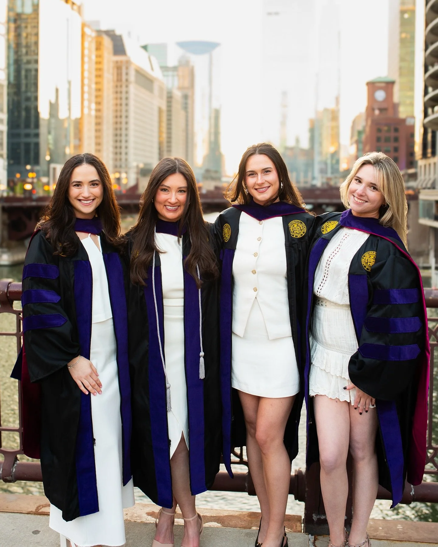 Friends that graduate together stay together 🤞🎓