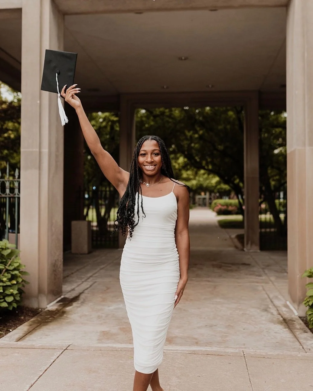 Book your grad session with me!! I&rsquo;m only offering a limited number of sessions this year so DM me to claim a spot. ☺️