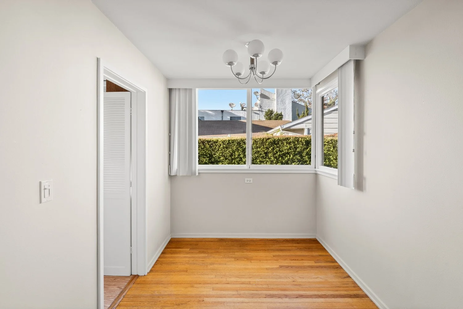 1621 Manning Ave.12.jpg