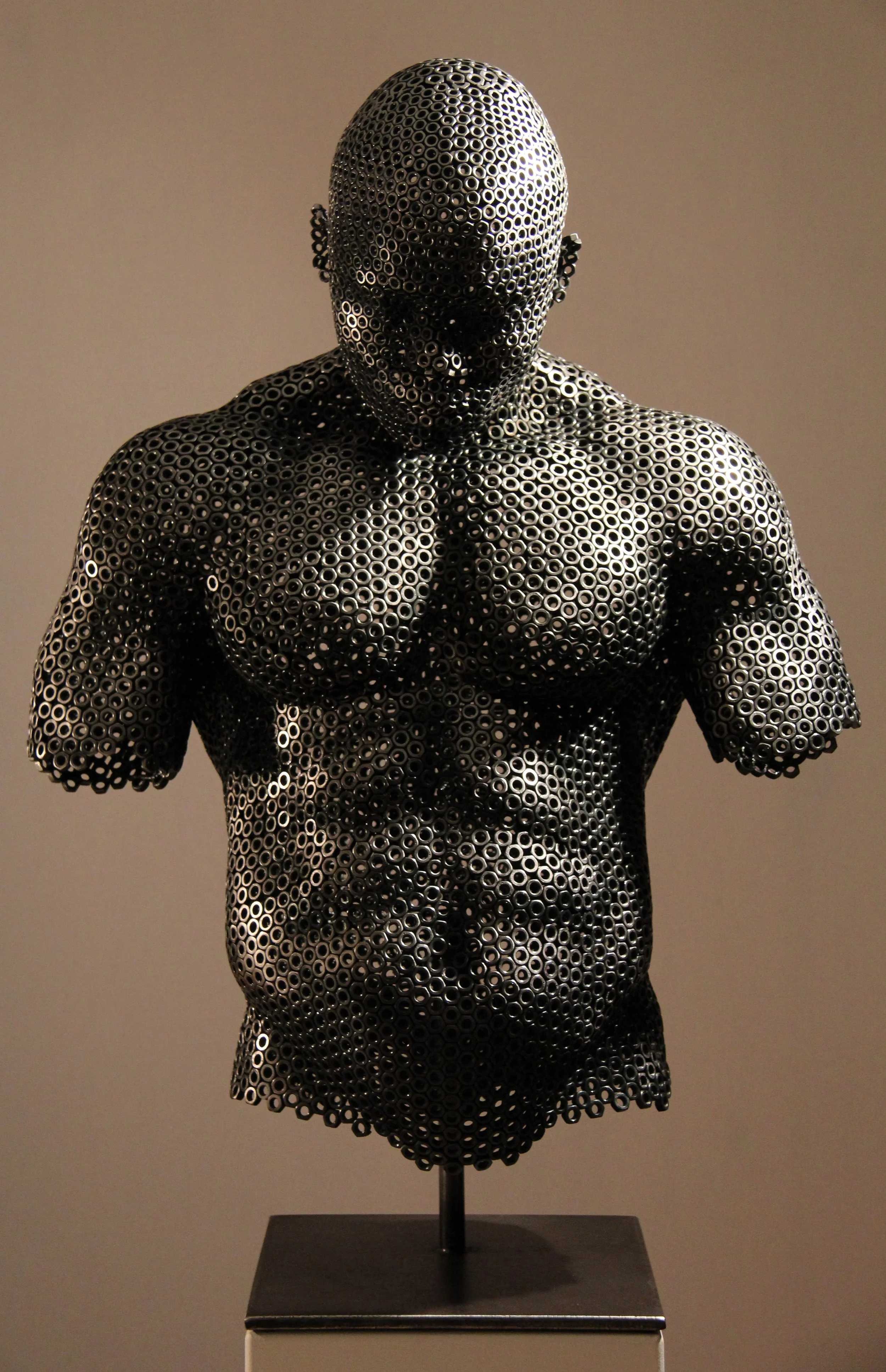 dimension : 82cm x 58cm x 34cm