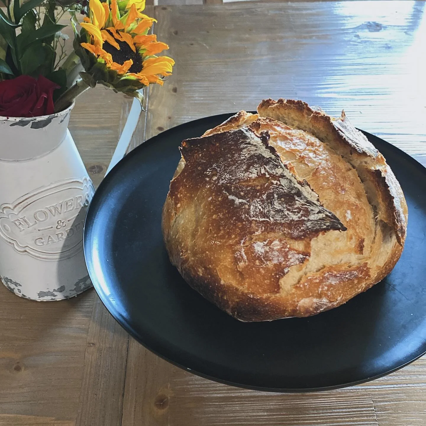 Tried a new #sourdough recipe today! She looks tasty 😋 
#bread #microbakery #jesus