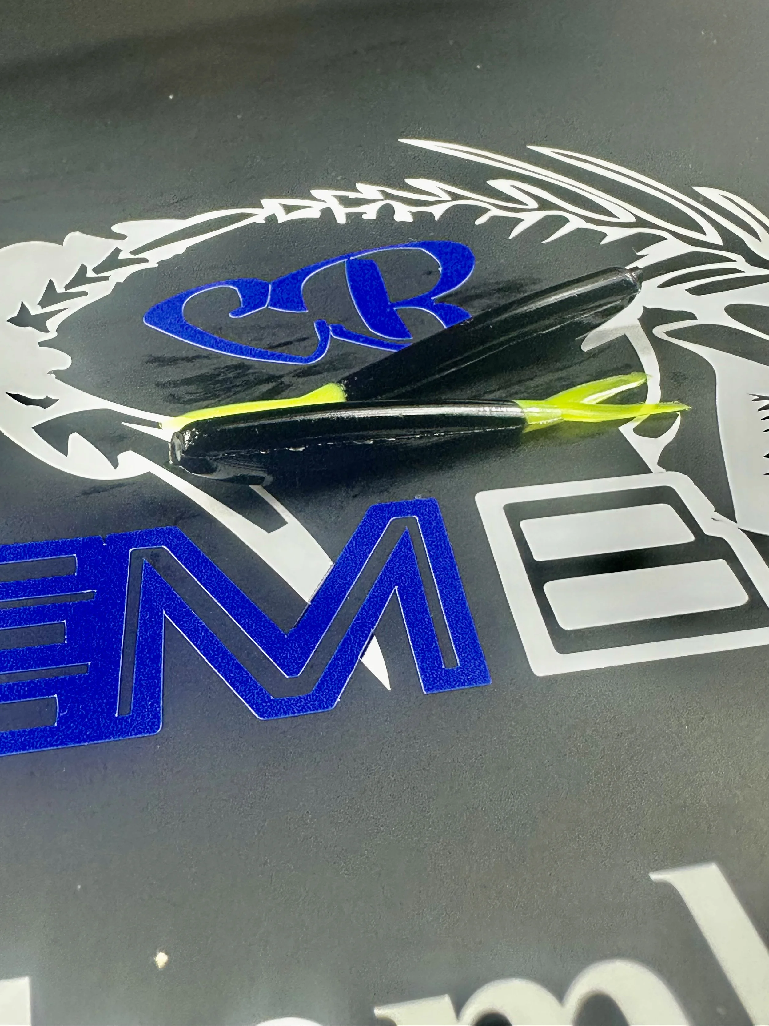 BLACK AND CHAR TAIL mini minner.jpg