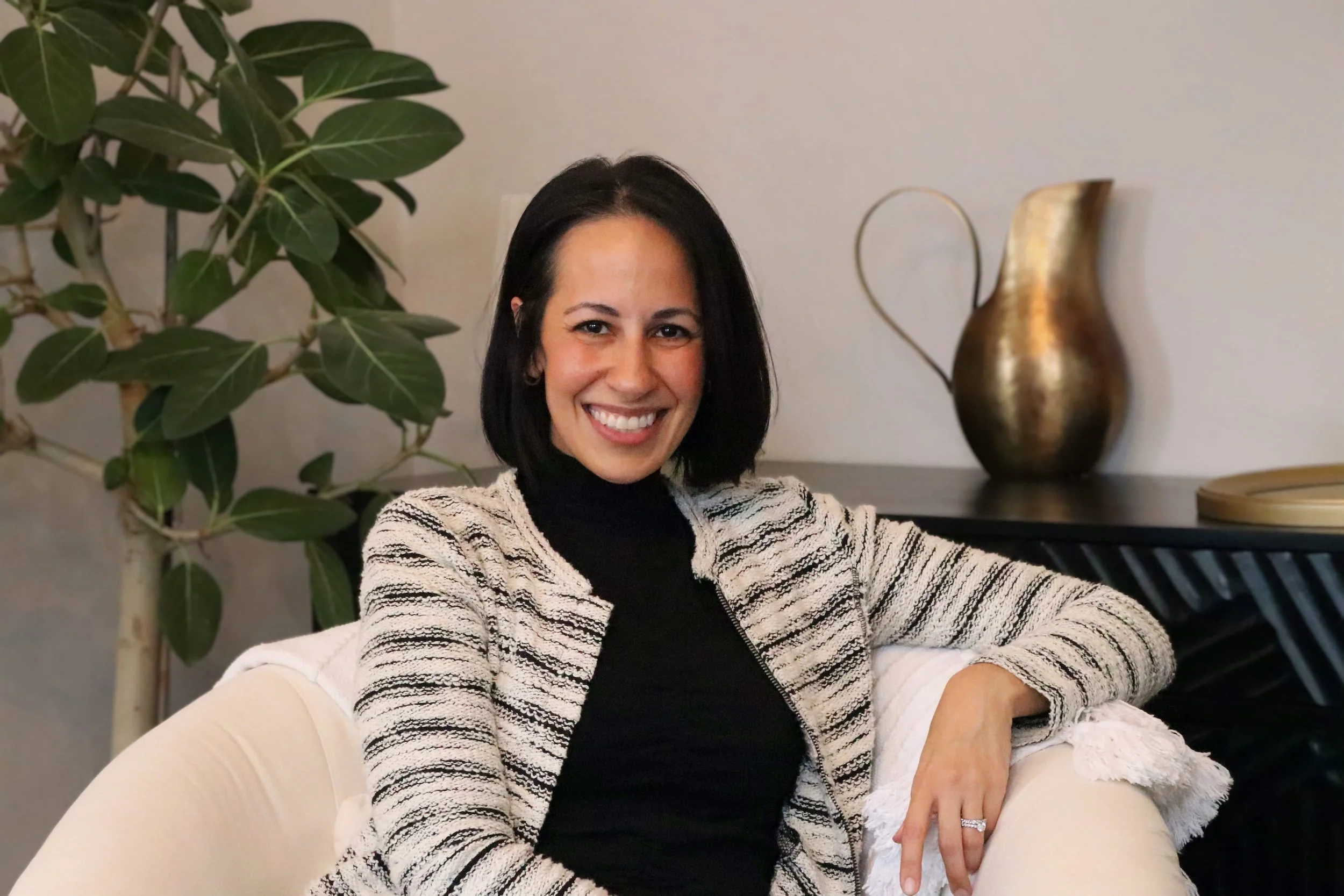 Headshot of Lisa Lyons, LPC