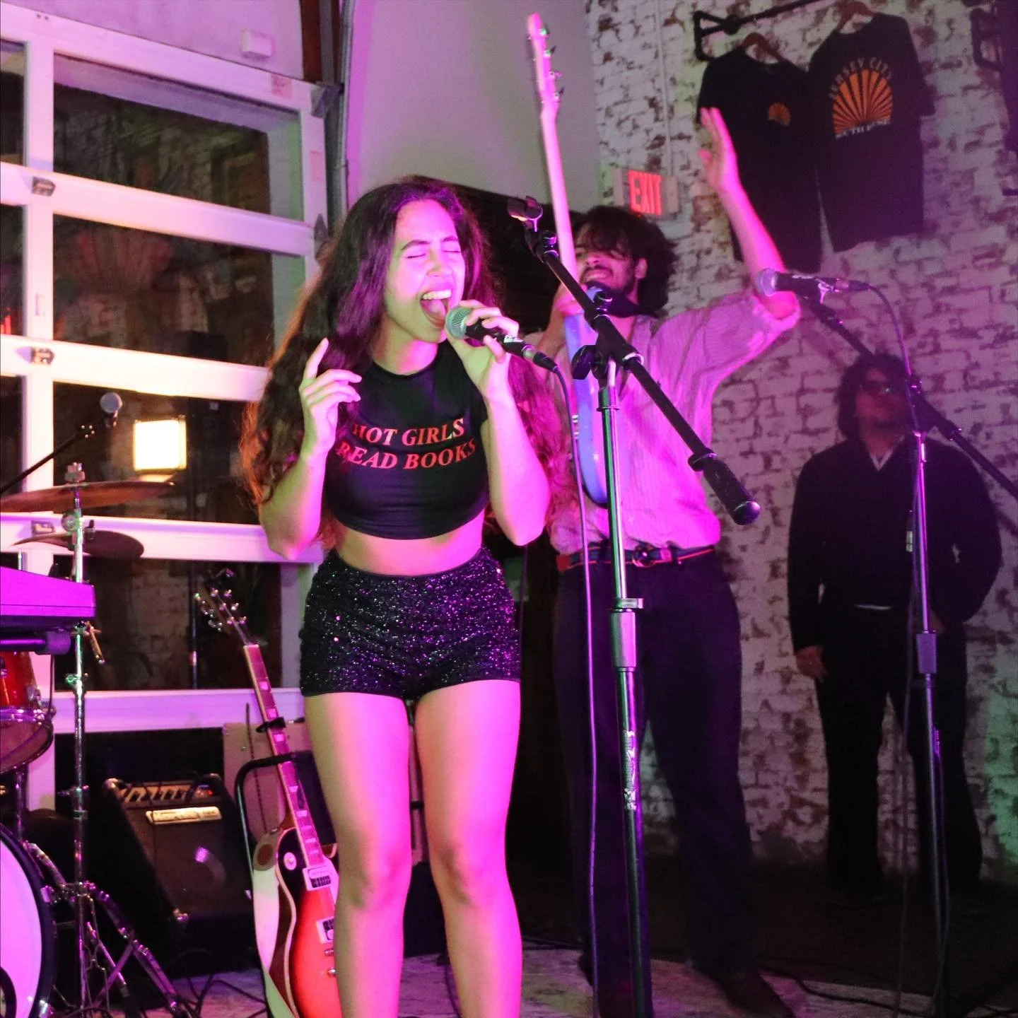 Ghost of Uncle Joe&rsquo;s 💜
-
-
-
Giving the people (@jeremystephenrotolo) what they want with this one