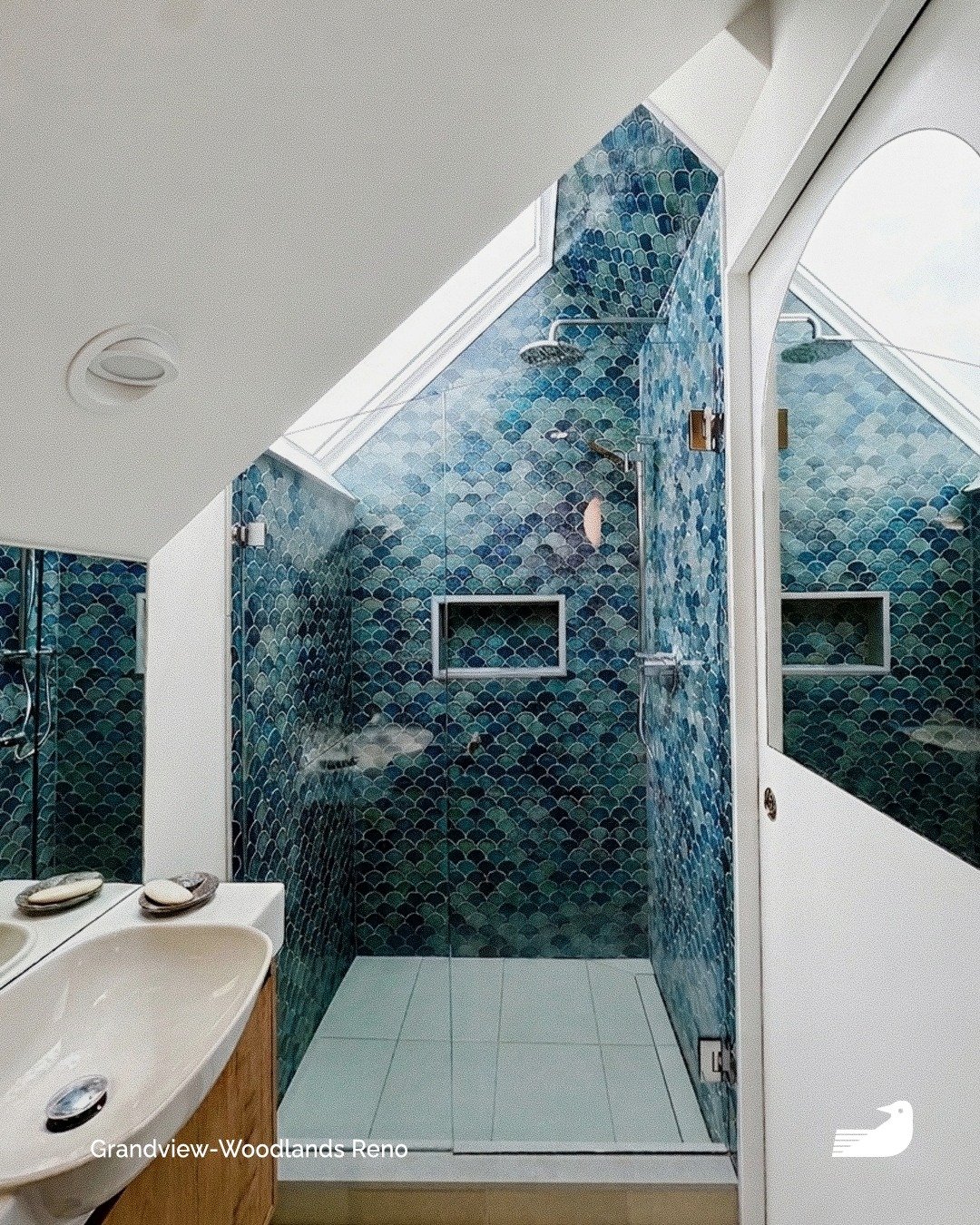 Grandview-Woodlands renovation ✅

An angled attic bathroom, and custom millwork built to accommodate a steeply sloped roof.