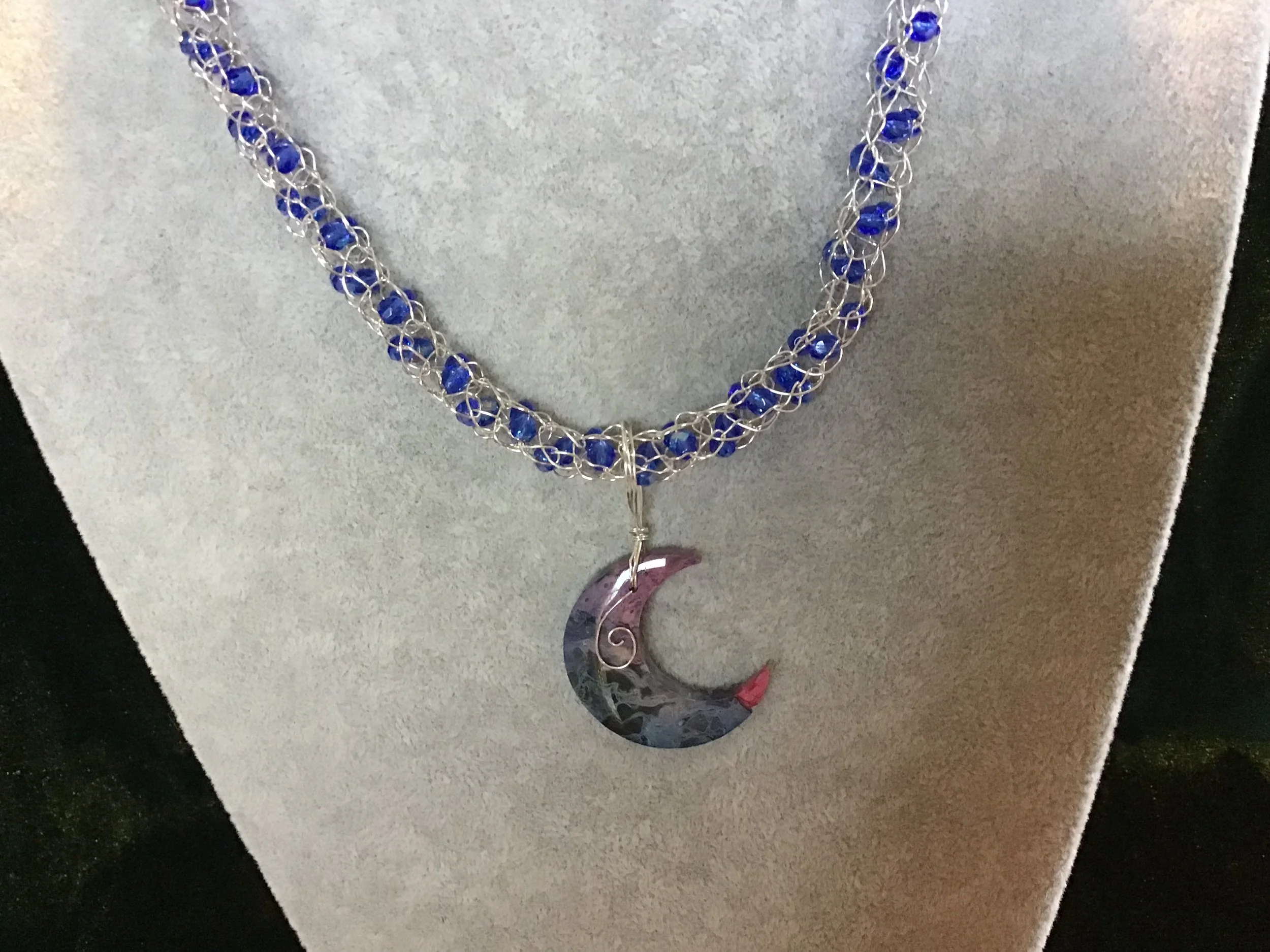 handmade necklace chain with gemstone pendant