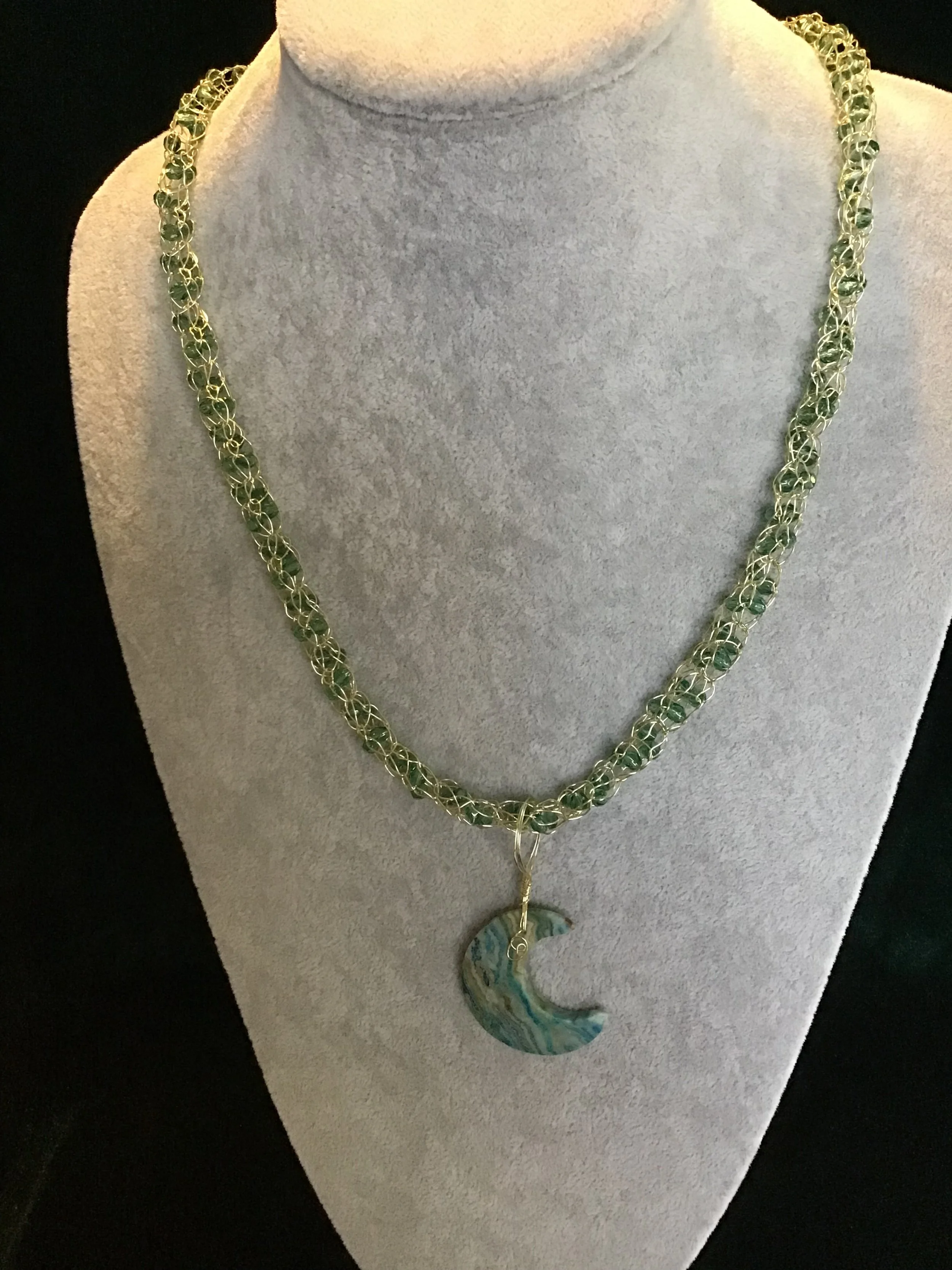 handmade necklace chain with gemstone pendant