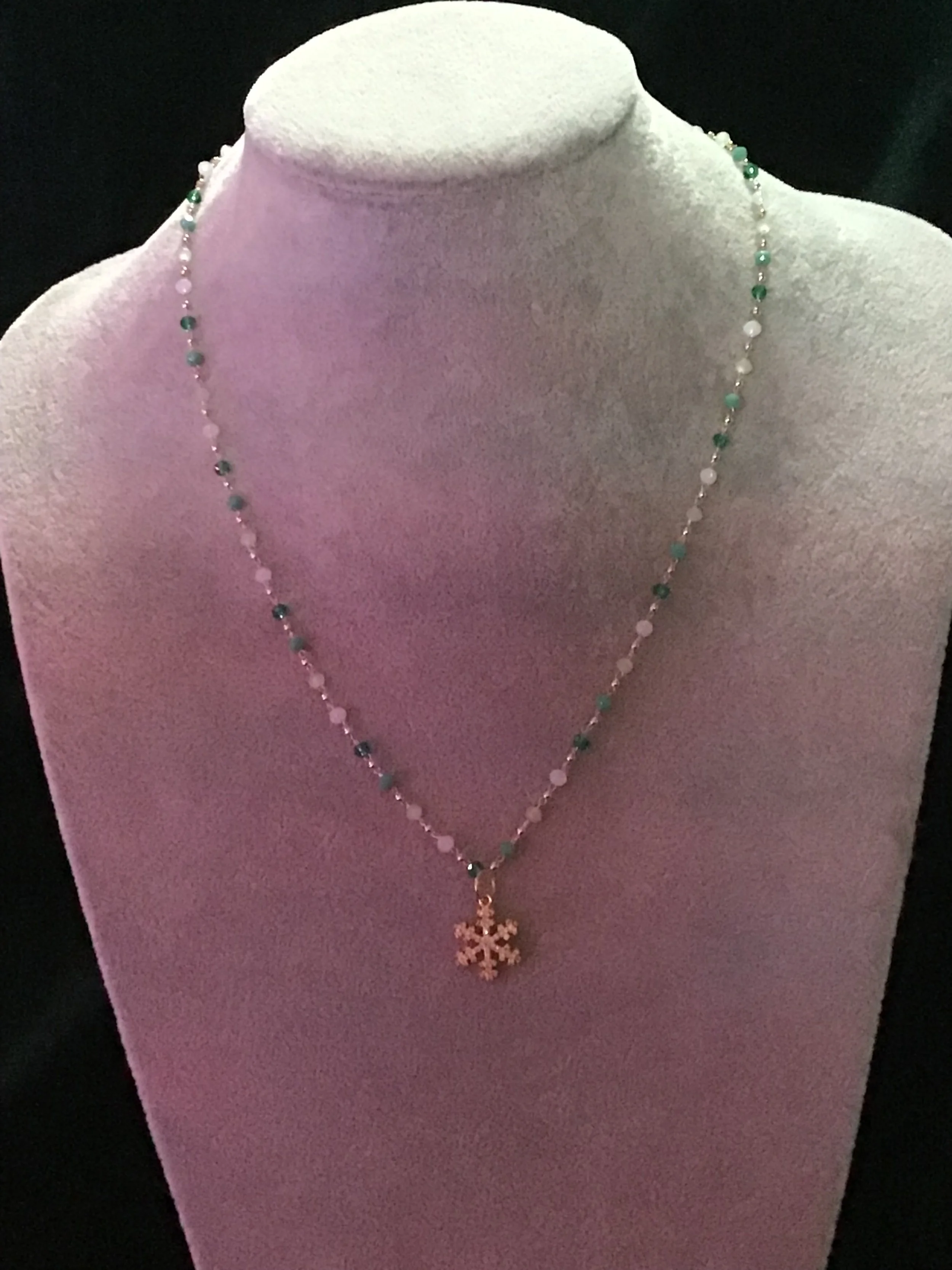 Single strand crystal chain necklace with snowflake pendant