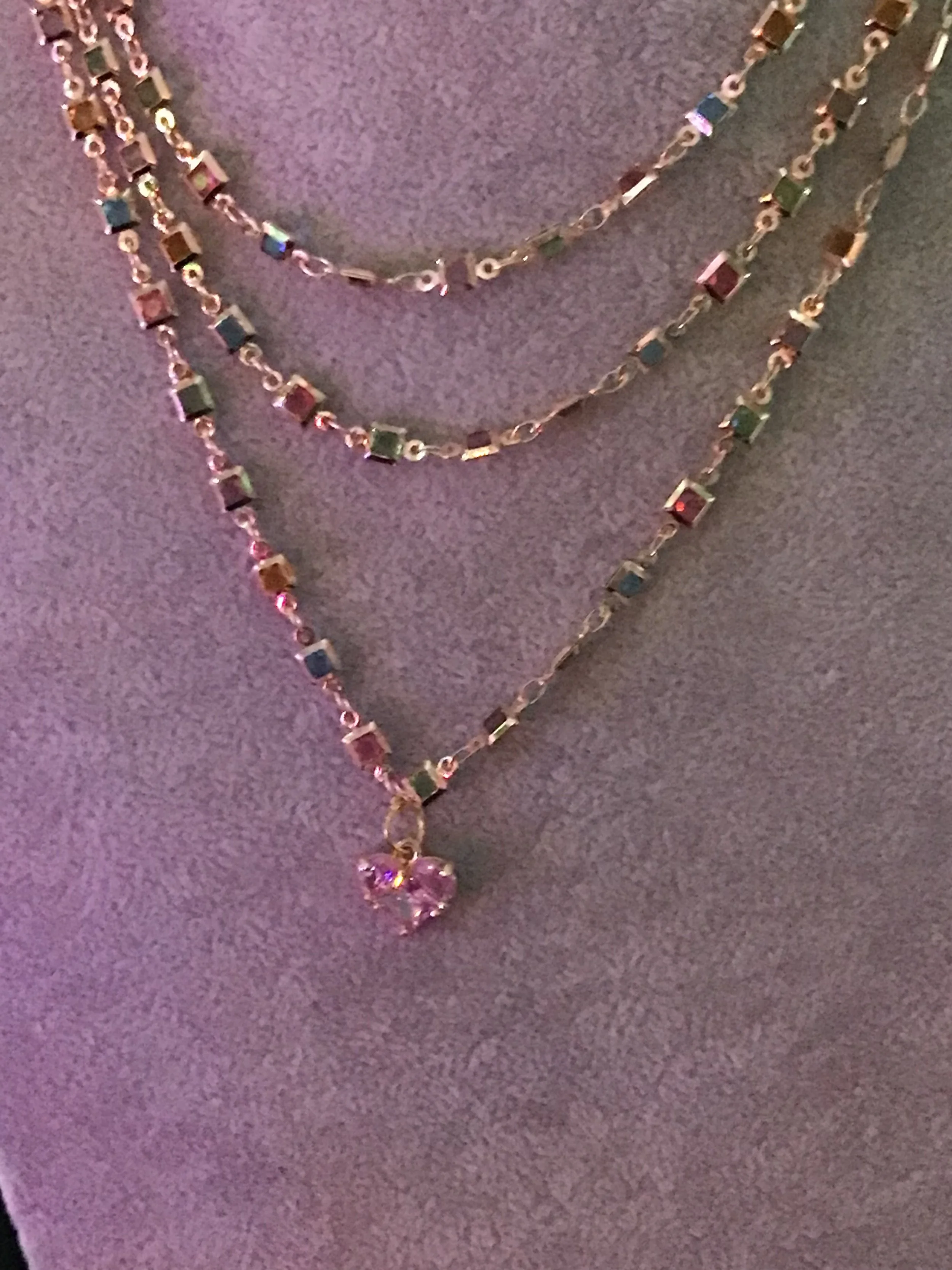 Multi-strand crystal chain with crstal heart pendant