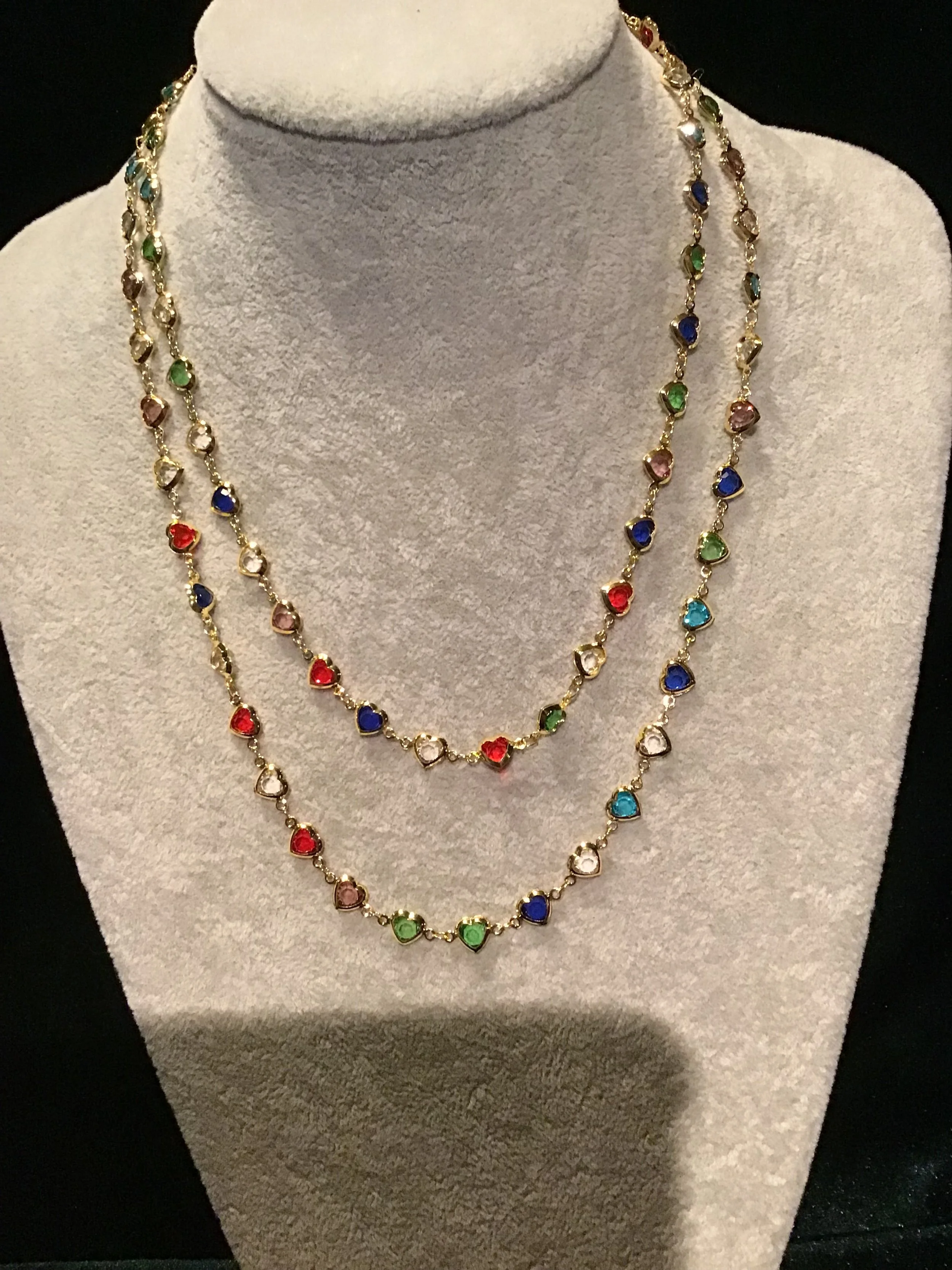 Sparkly Unique chain necklace.