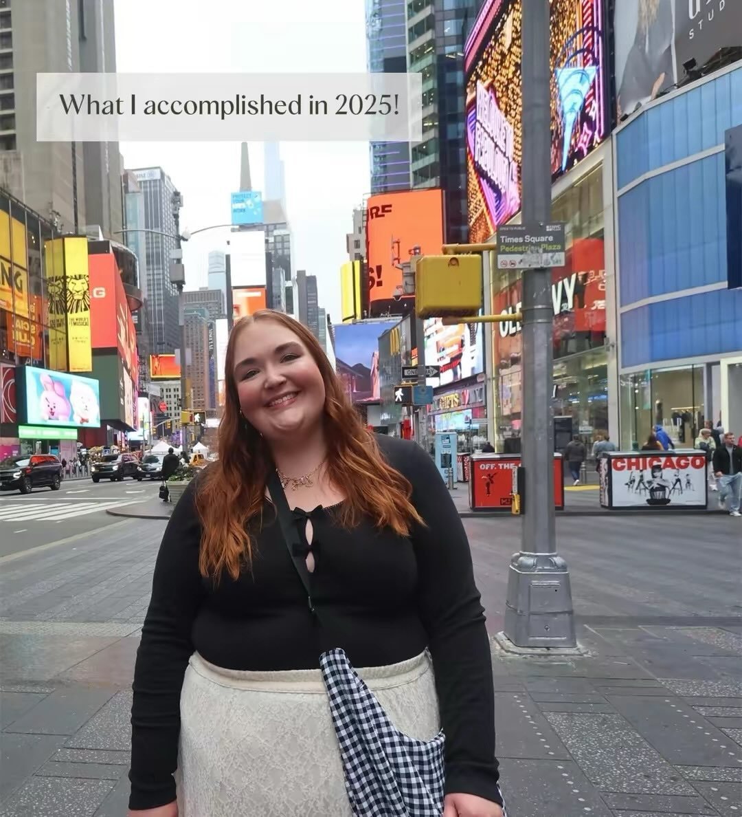 A little glimpse into my year! Happy Holidays from the Femme Collective 🌲✨ And stay tuned for exciting updates coming very soon 🫶🏻